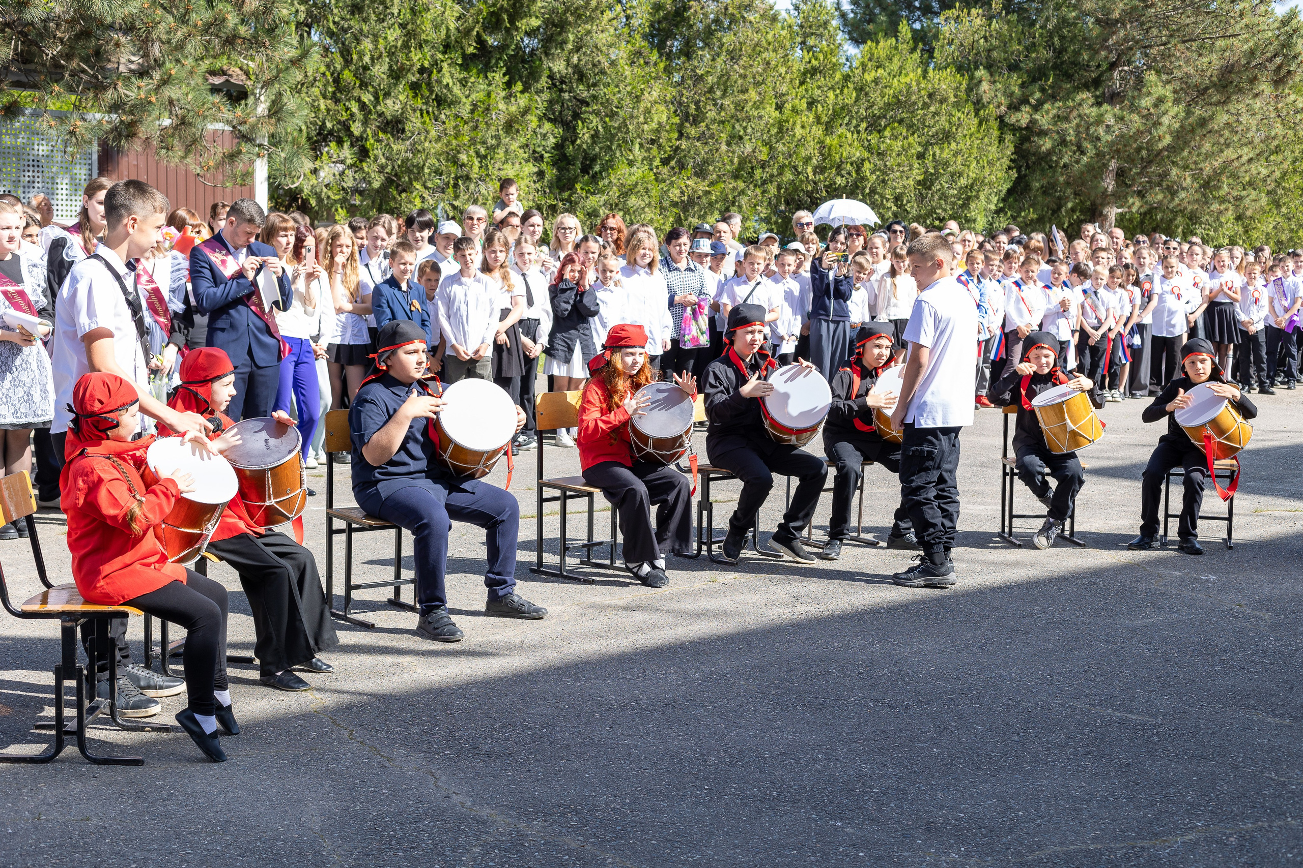Последний звонок. Выпускные альбомы Майкоп, Краснодар Елена Золотарева