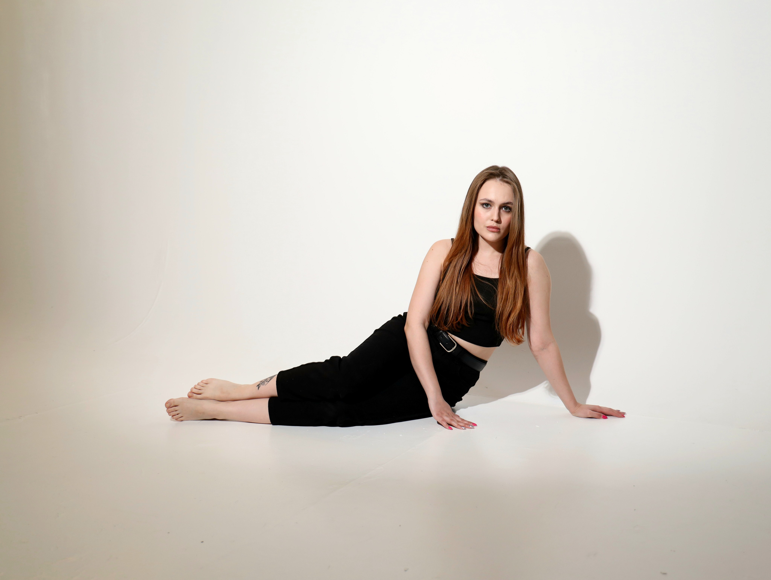 Екатерина — съемка в стиле минимализм. Фотограф в Новосибирске Анна Полторацкая