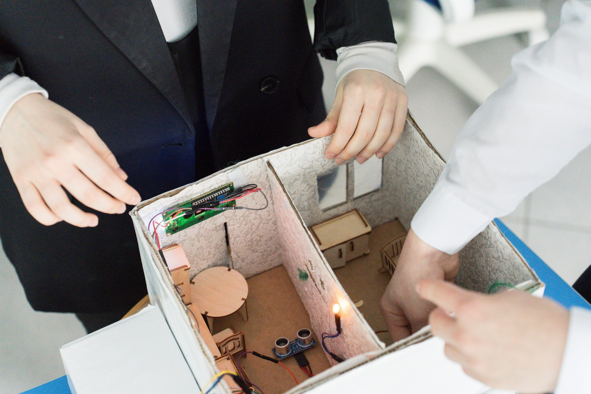 Инженерные кадры России. Репортажная съёмка в Санкт-Петербурге, Константин Петров