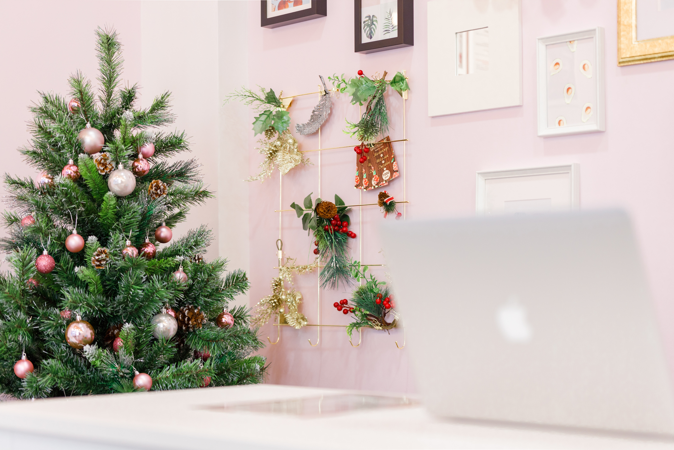 Маникюрный салон | Gastronom. Репортажный фотограф Семён Борисов | Москва