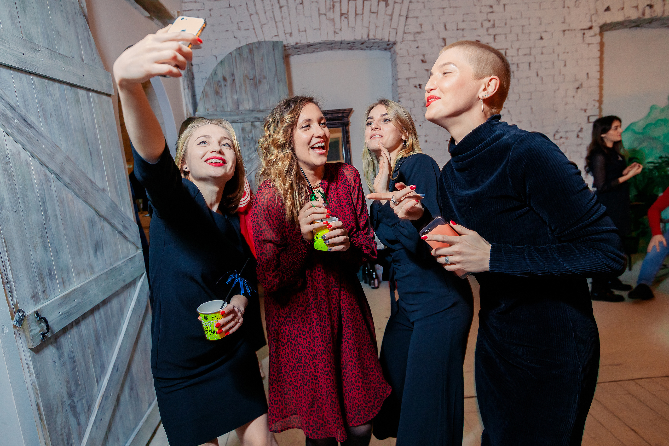 День рождения Дарьи | Loft Provance (Avinion). Репортажный фотограф Семён Борисов | Москва