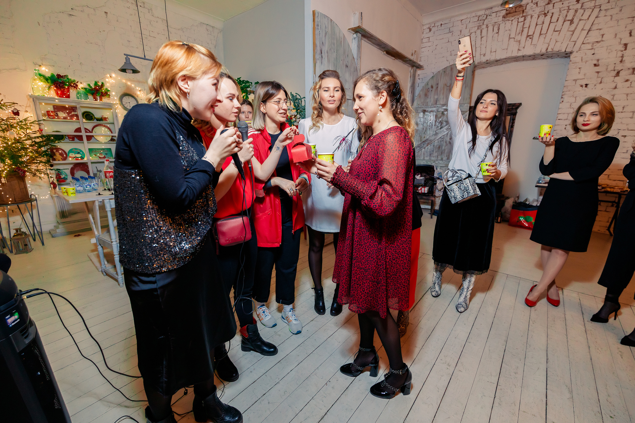 День рождения Дарьи | Loft Provance (Avinion). Репортажный фотограф Семён Борисов | Москва