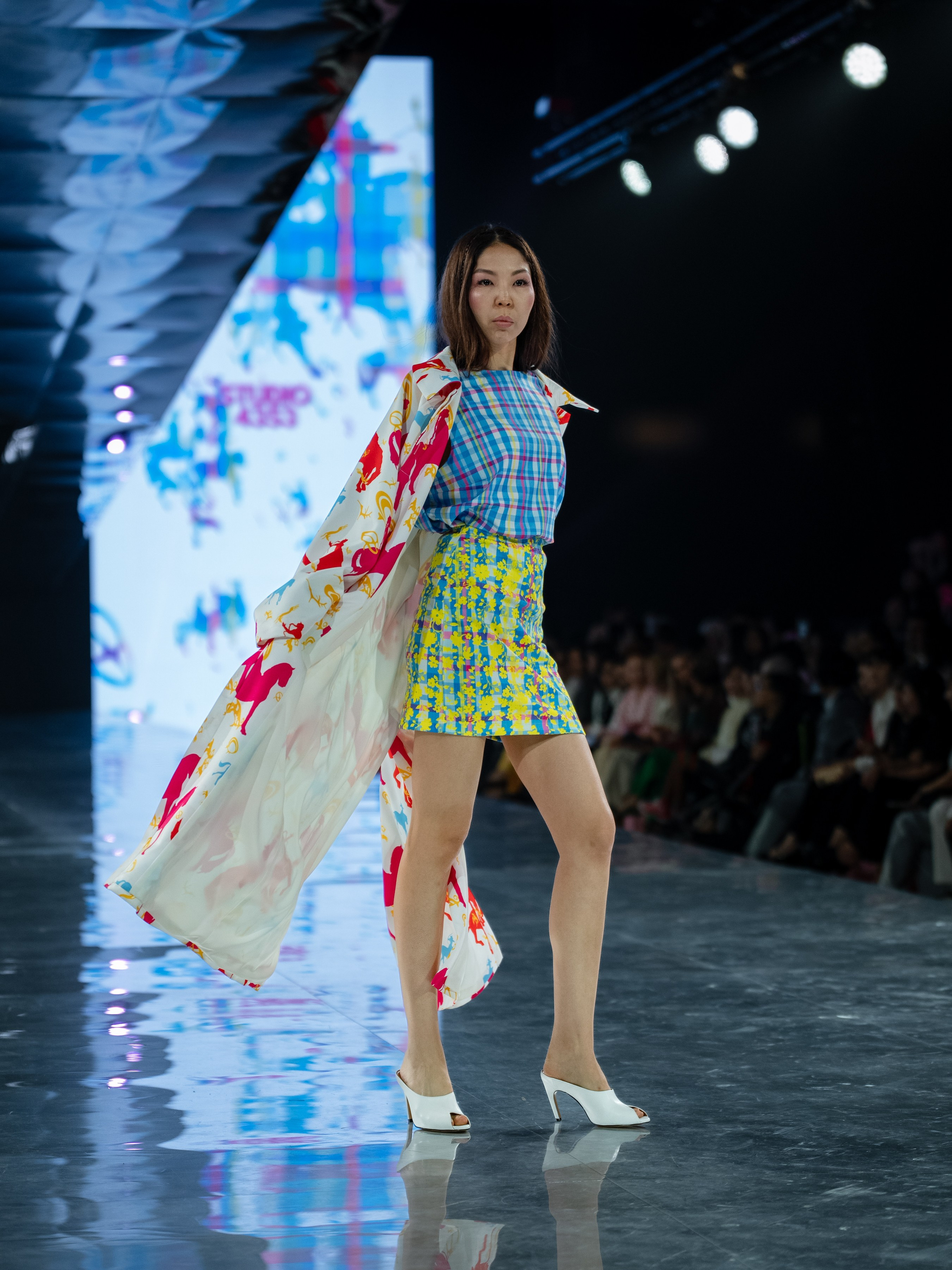 Visa Fashion Week Studio 4353. Сайт Алматинского НЮ АРТ, будуар и фэшн фотографа Дениса Карпенко
