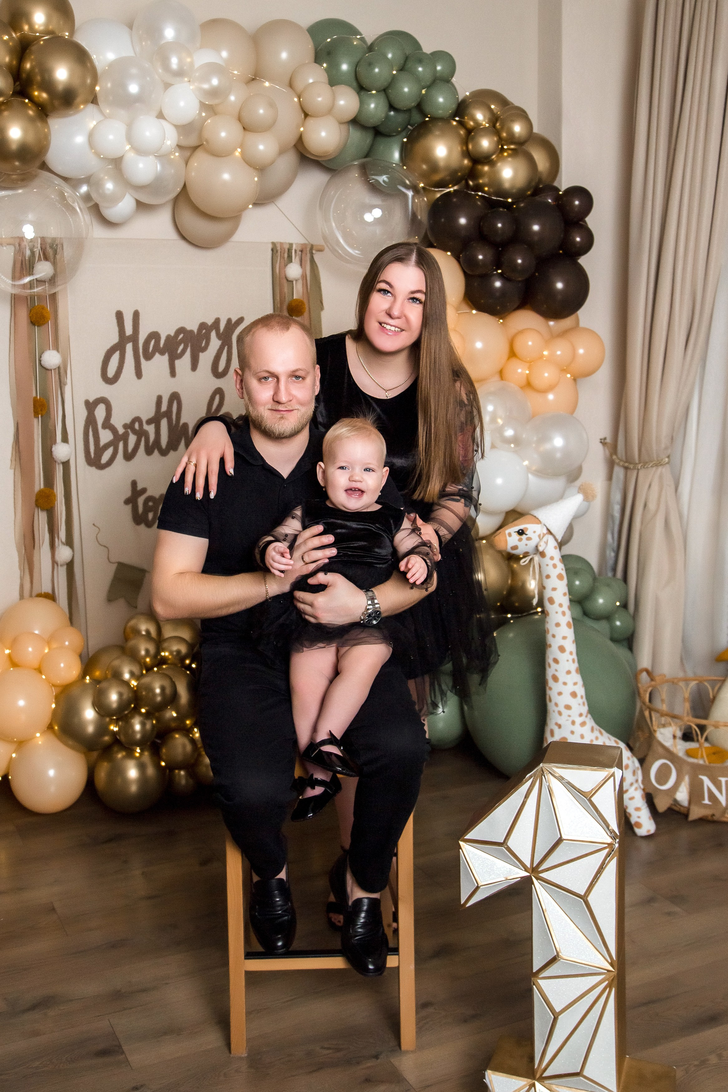 Мии 1 годик. Портретный, семейный, свадебный фотограф в Брянске Маргарита Василькова