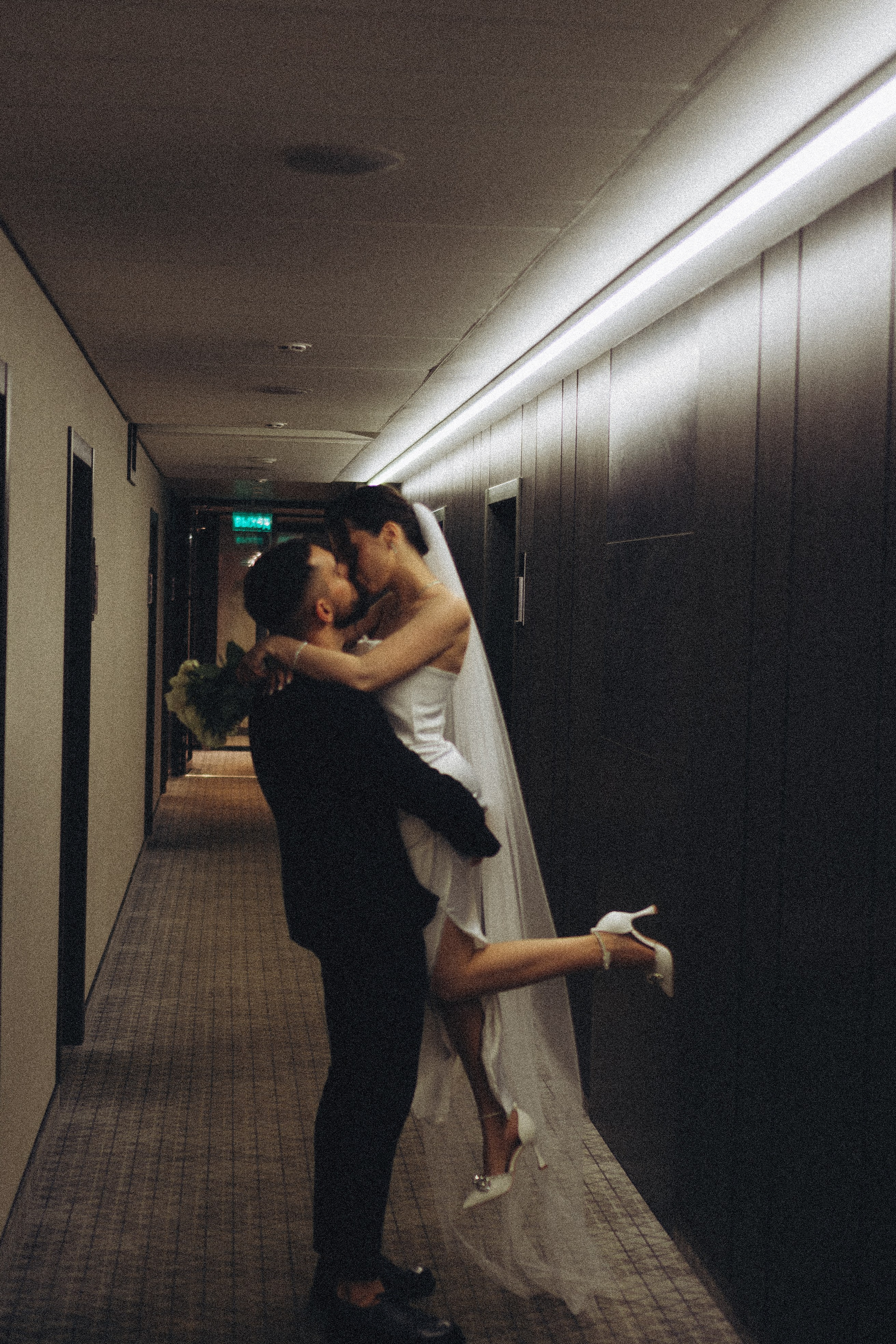 СВАДЕБНАЯ СЬЕМКА СБОРОВ ЖЕНИХА И НЕВЕСТЫ В ОТЕЛЕ И ТАКЖЕ ФОТОСЕССИИЯ В ОТЕЛЕЕ МЕГАПОЛИС БРЯНСК. Профессиональный фотограф, Санкт-Петербург — Виктория Богомолова