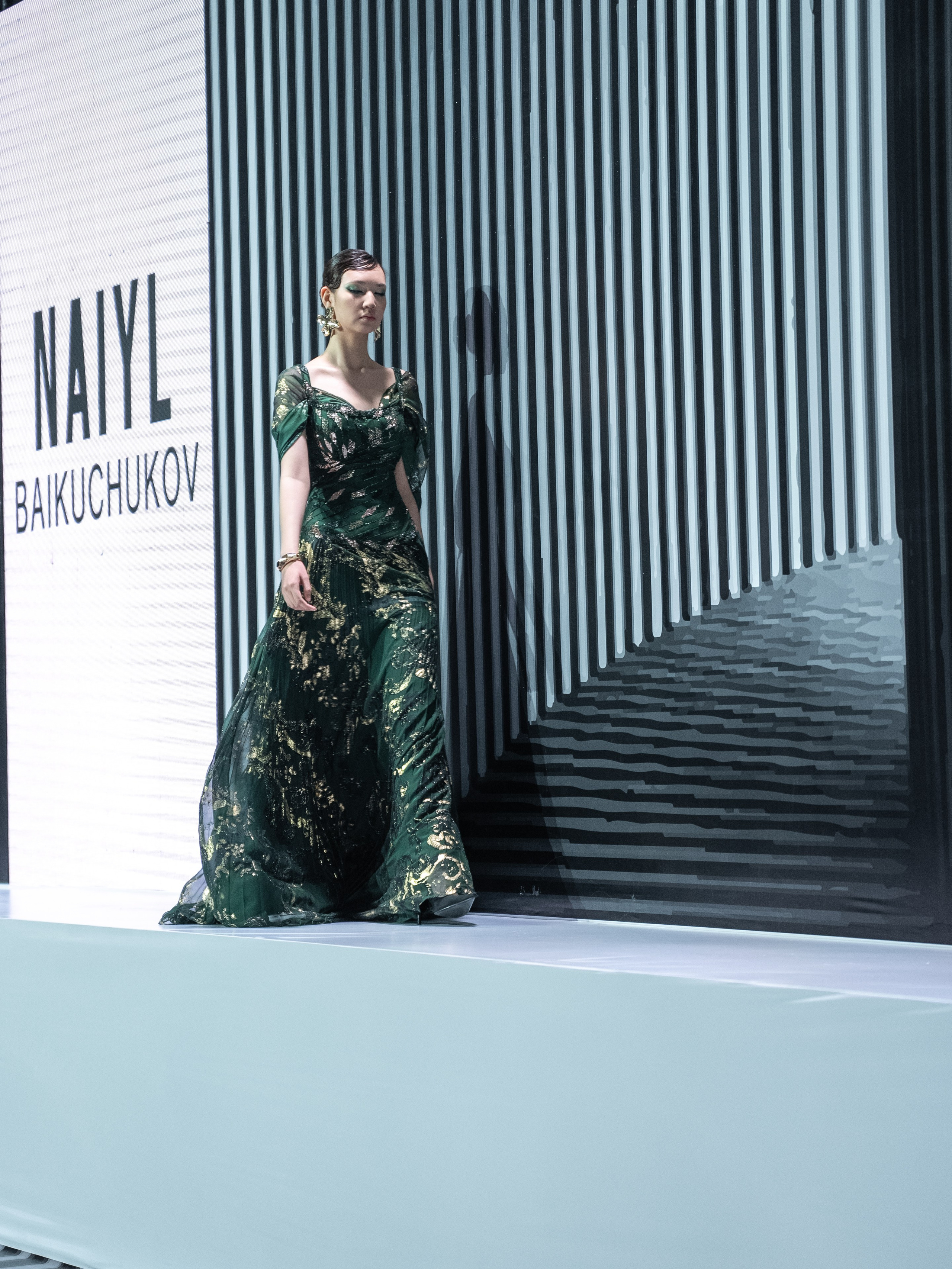 NAIYL BAIKUCHUKOV. Сайт Алматинского НЮ АРТ, будуар и фэшн фотографа Дениса Карпенко