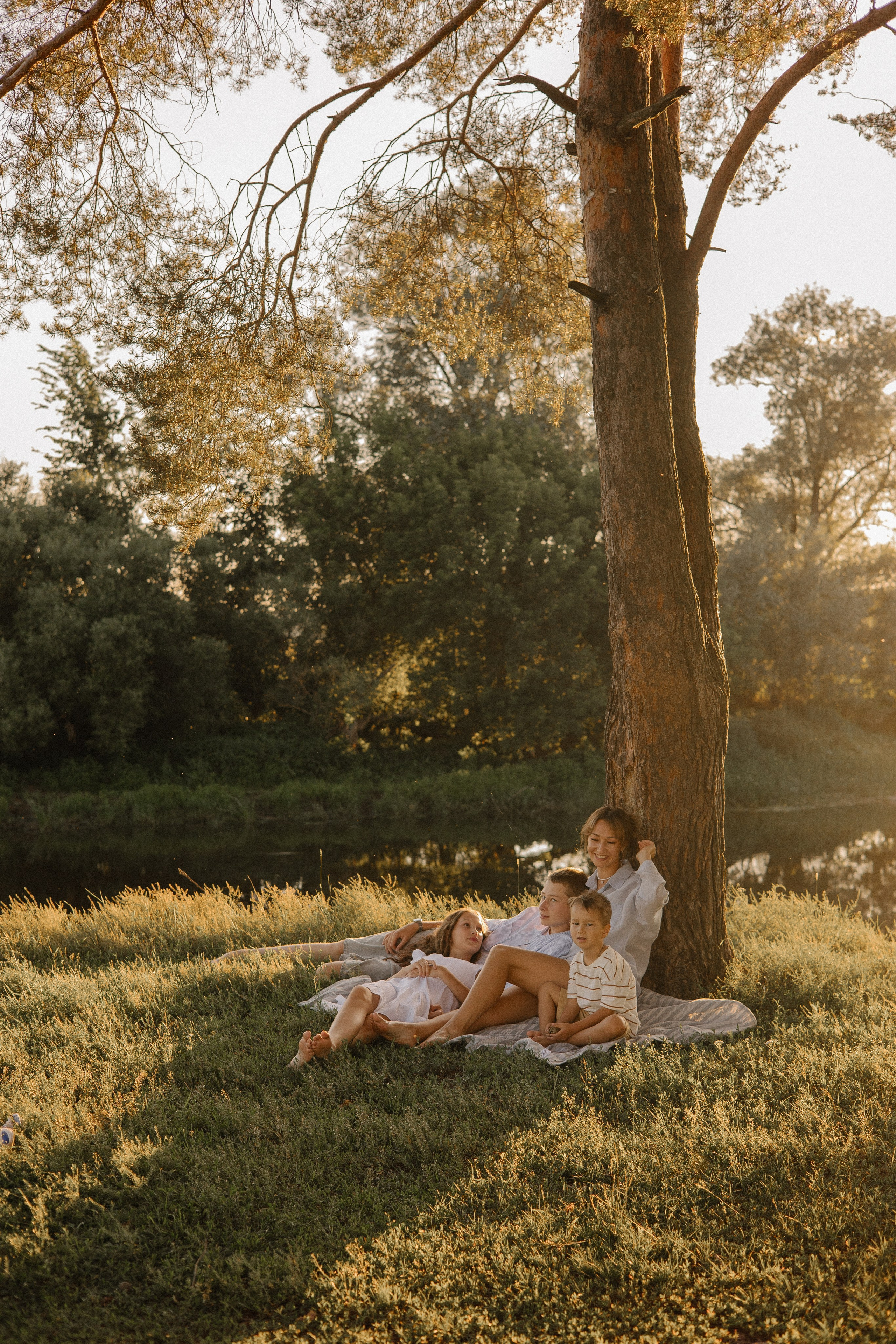 Наргиза, Давид, Диана и Демьян. Семейный фотограф Александра Тарасова