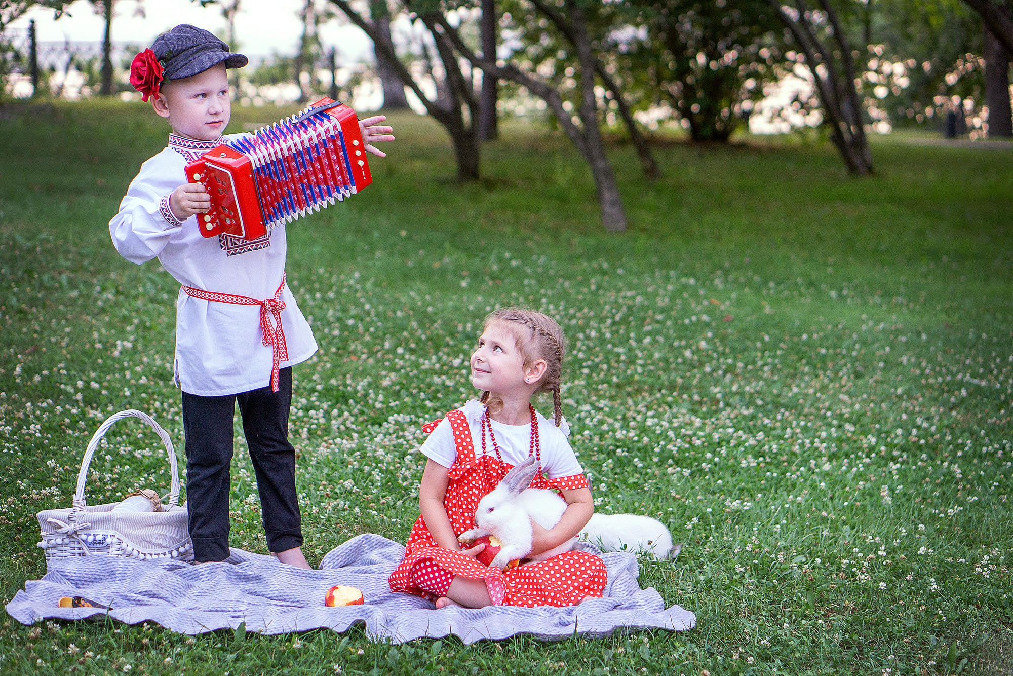 Пикник с кроликами. Семейный и детский фотограф в Хабаровске Анна Гриневич