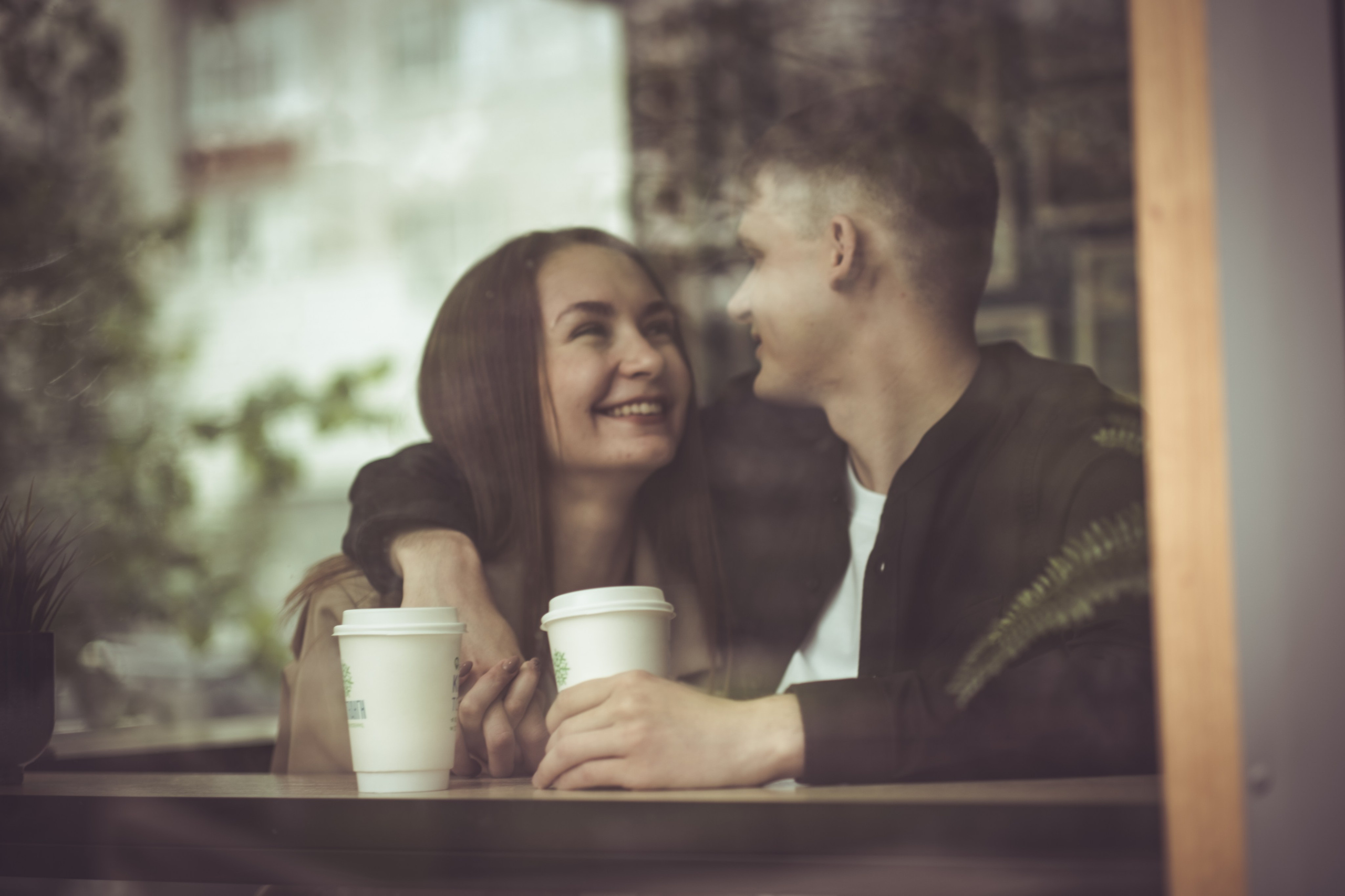 Love-story Даша и Кирилл. Фотограф Елена Дегтярева. Семейная, детская и школьная фотография в Тюмени. Яркие и живые снимки, которые сохранят историю вашей семьи