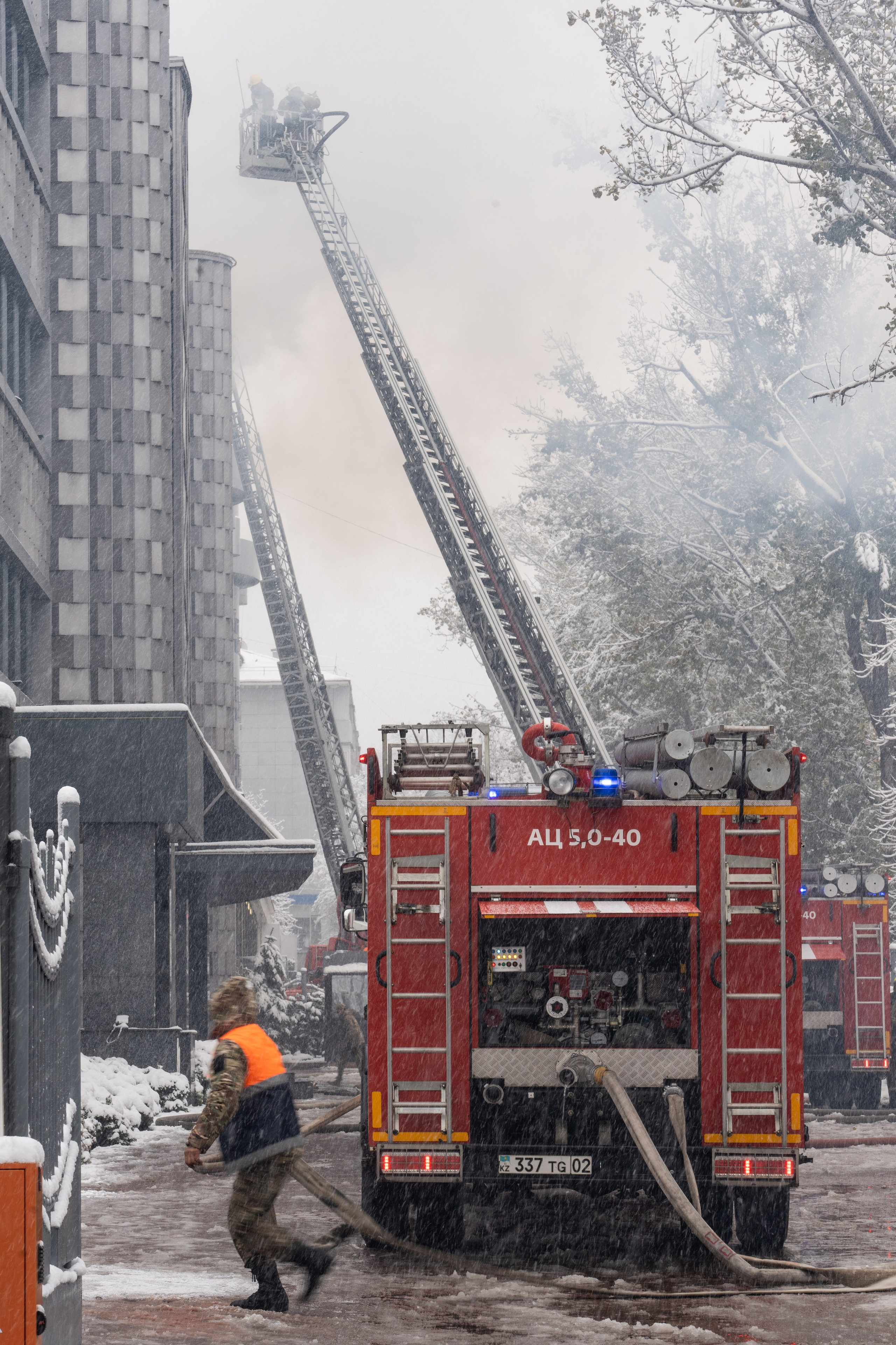 Тушение Пожара. Сайт Алматинского НЮ АРТ, будуар и фэшн фотографа Дениса Карпенко