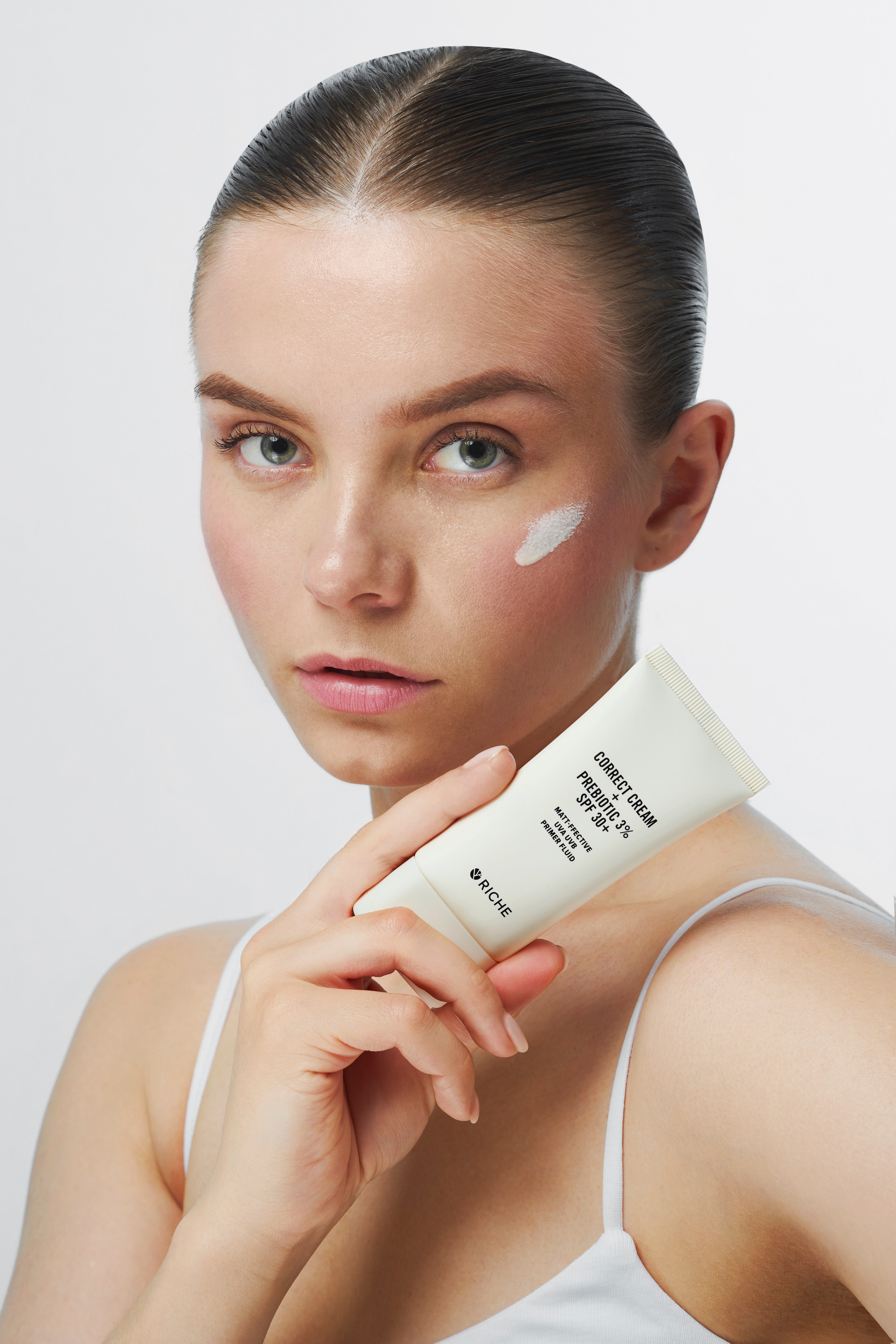 Бьюти (съемка с моделью). Предметный фотограф в Новосибирске Лебедева Дарина