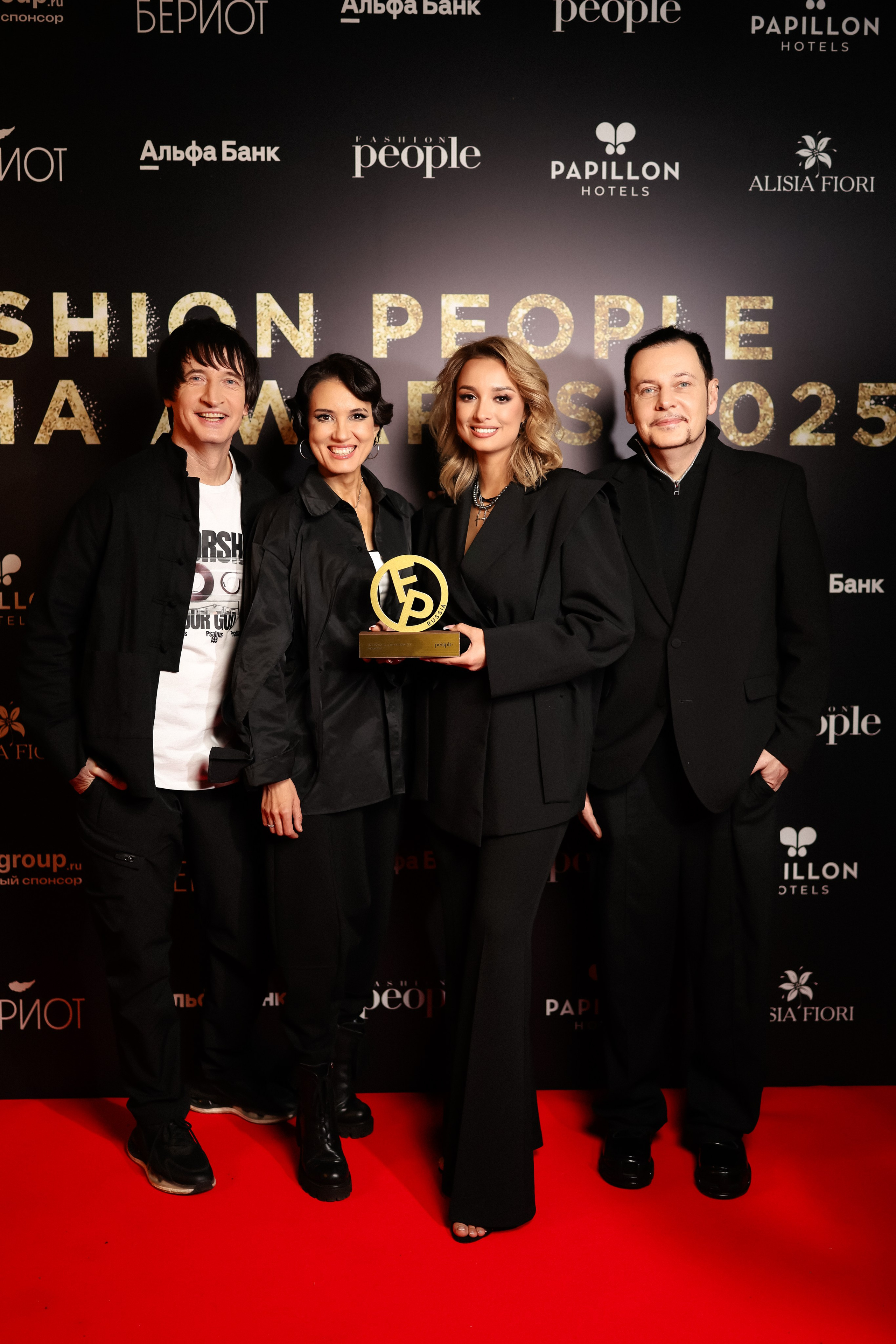 Burito, Город 312, Витта Чиковани, Кравц и другие… на премии Fashion People Russia Awards 2025. Свадебный фотограф в Москве Людмила Яковлева