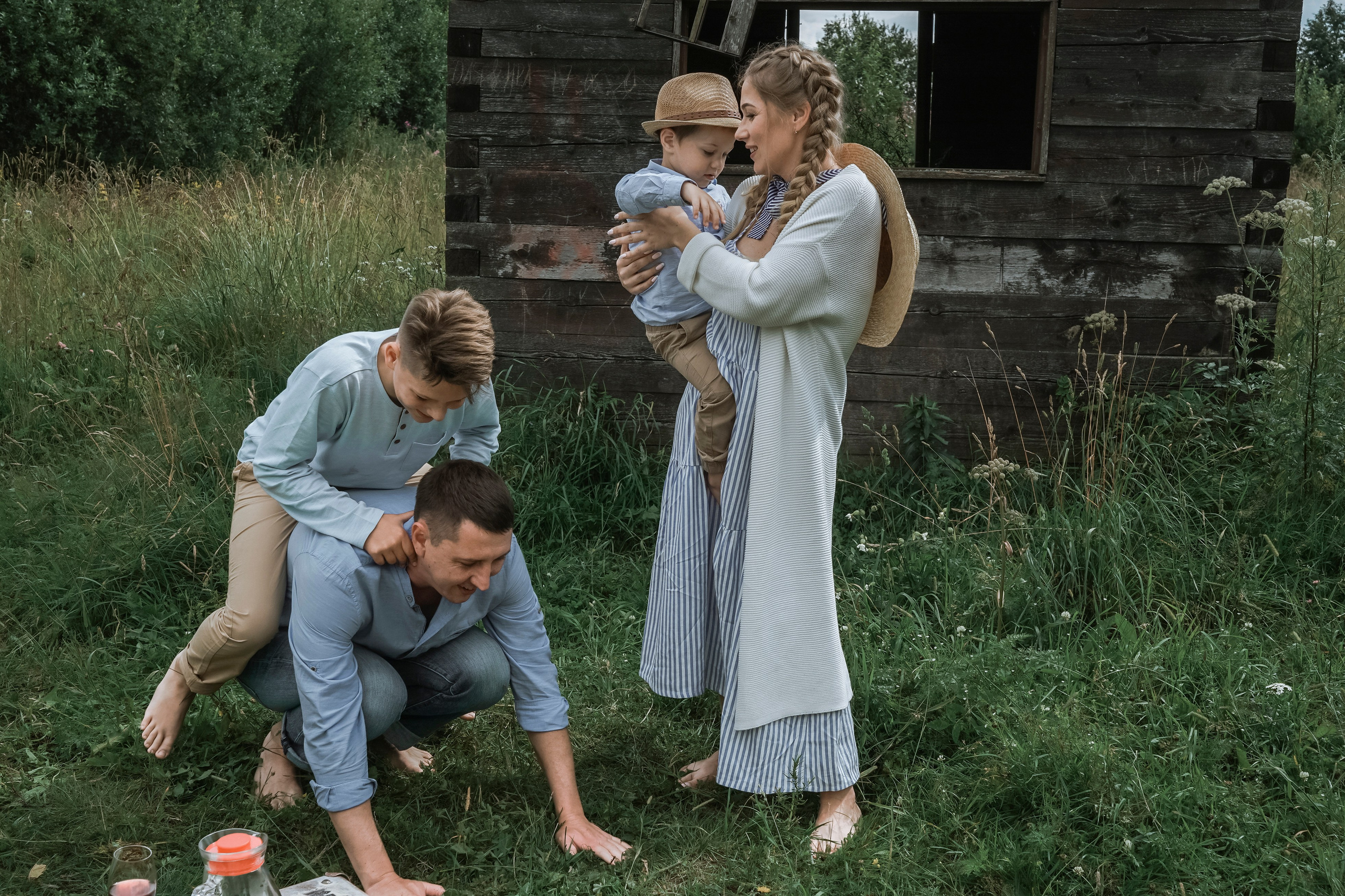 Семейная съёмка на старой Мельнице. Свадебный, семейный и контент фотограф в Санкт- Петербурге Елена Грие
