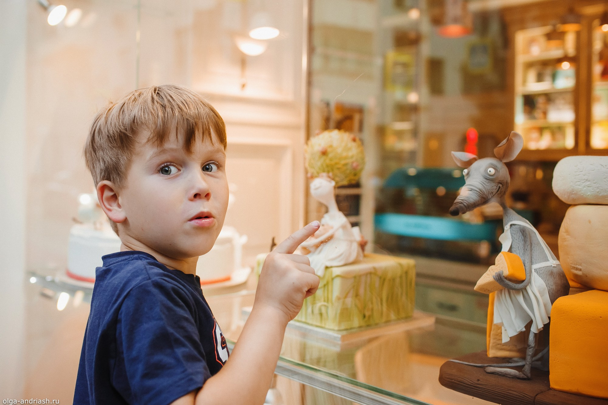 Прогулки на Патриарших прудах. Семейный, портретный и свадебный фотограф в Санкт-Петербурге и Москве