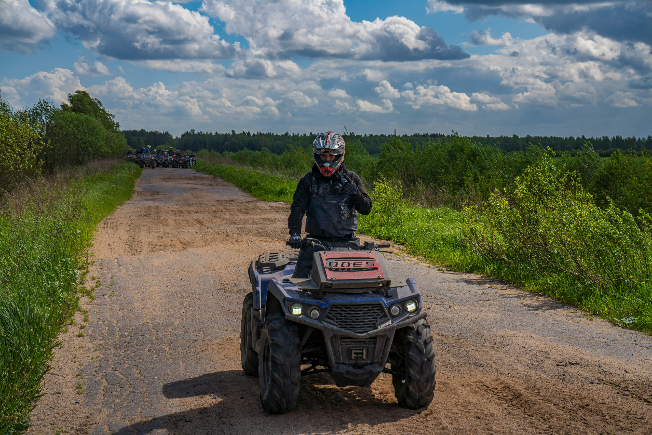 RazVolution. Графический дизайнер Илья Левченко
