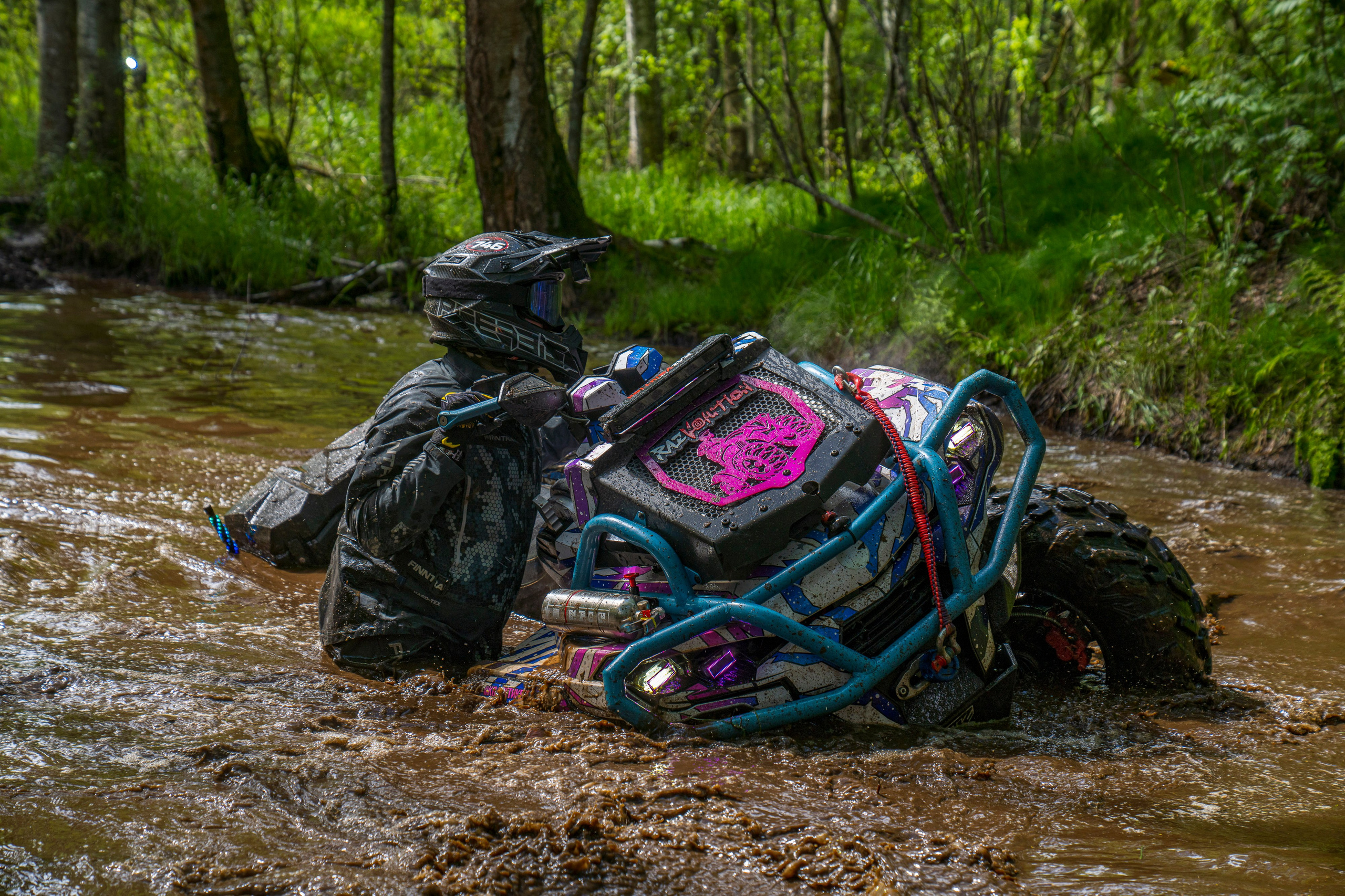 RazVolution. Графический дизайнер Илья Левченко