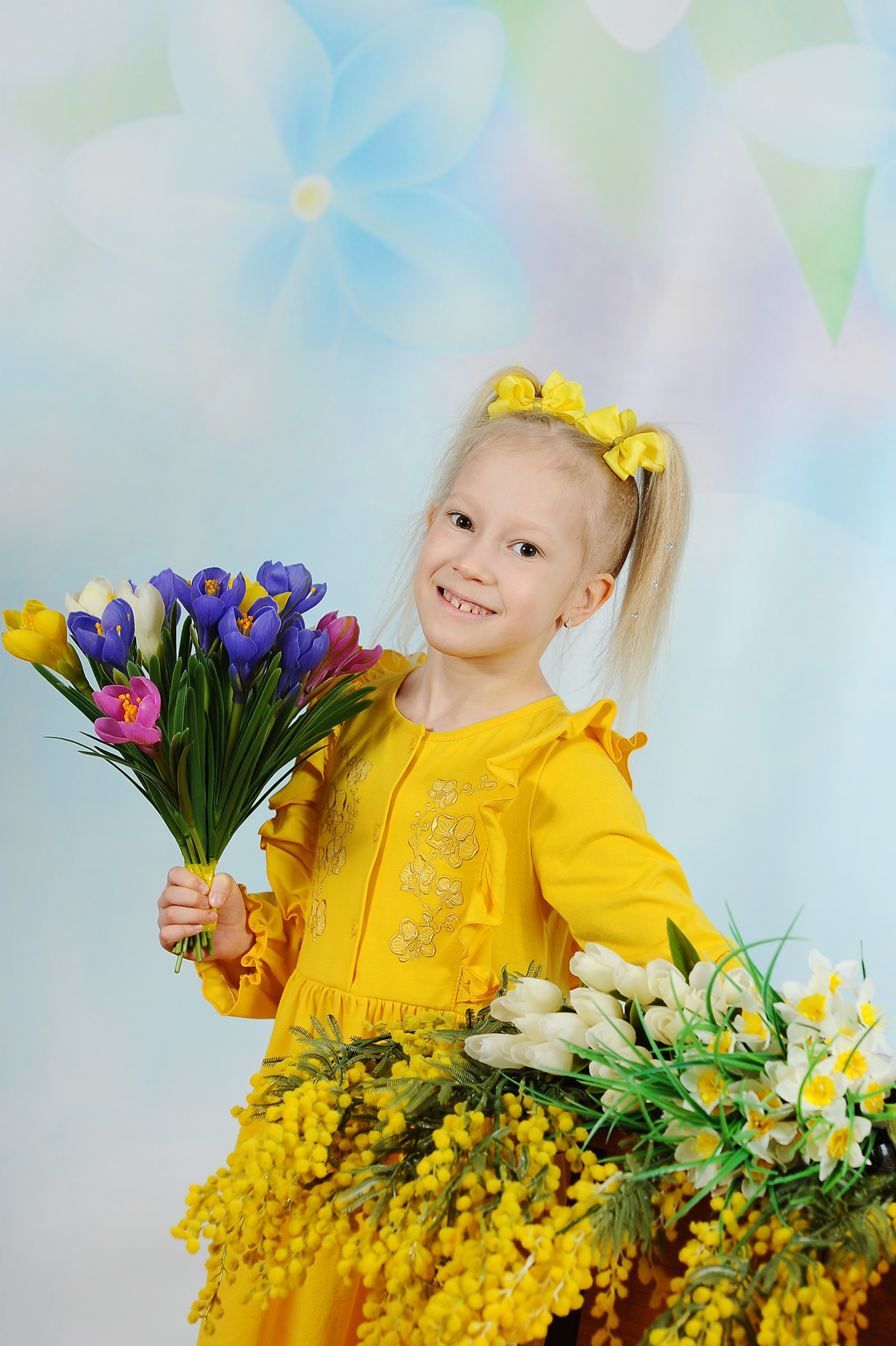 Весенние цветы 25. Детский портрет