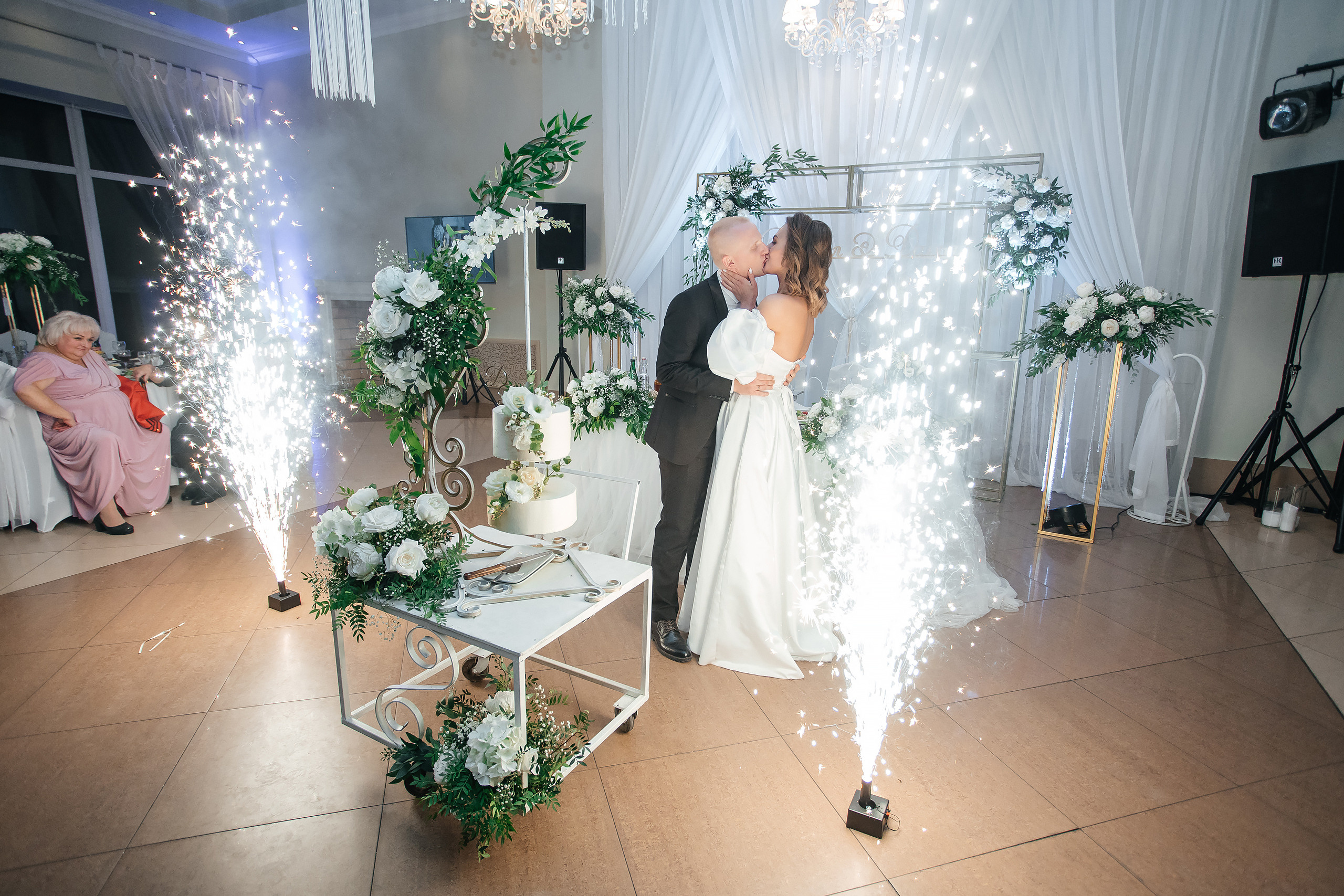 Даня и Даша. Ведущий на свадьбу в Балашихе, Железнодорожном, Москве Евгения Гундер