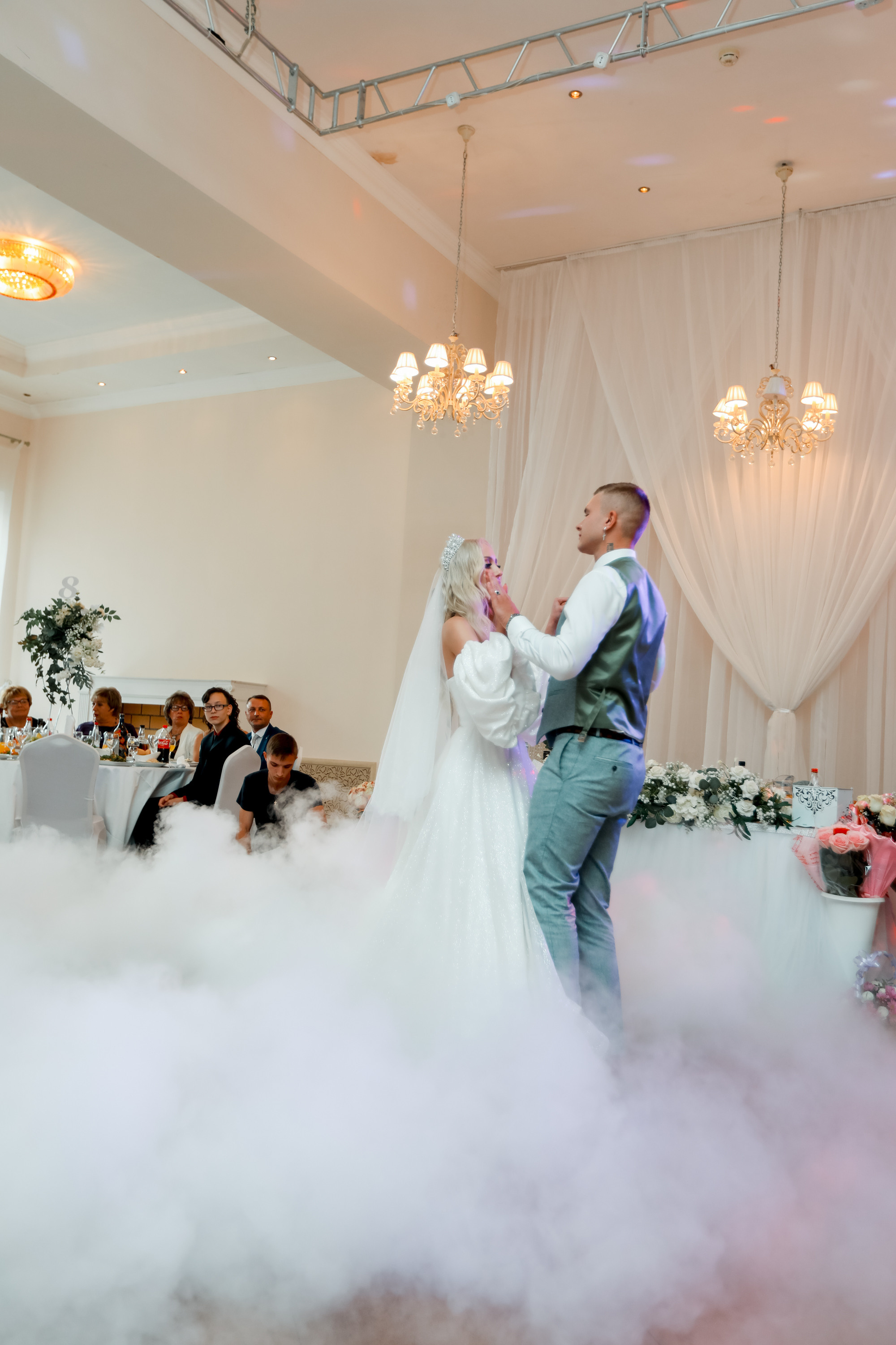 Даниил и Ангелина. Ведущий на свадьбу в Балашихе, Железнодорожном, Москве Евгения Гундер