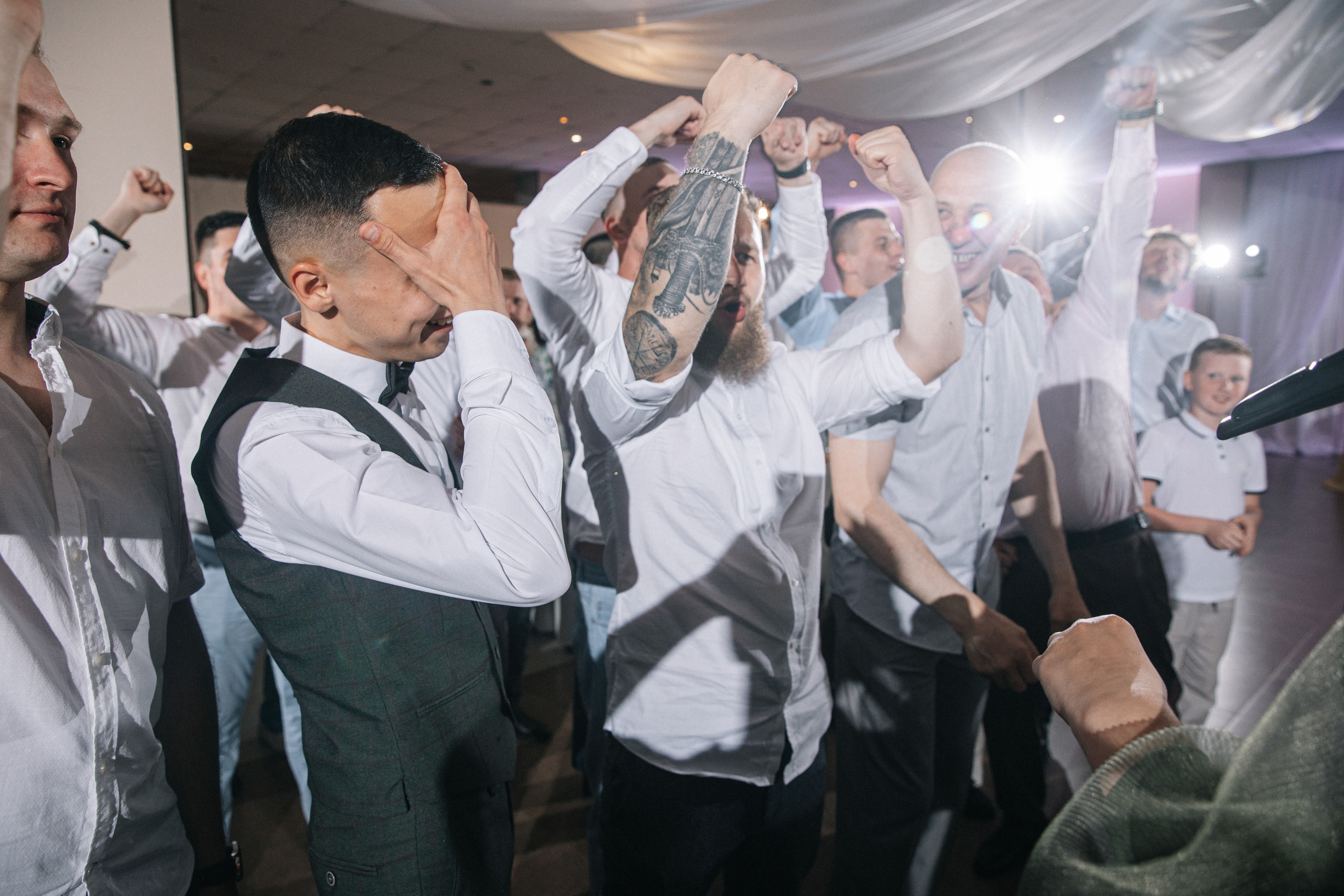 Рома и Вика. Ведущий на свадьбу в Балашихе, Железнодорожном, Москве Евгения Гундер