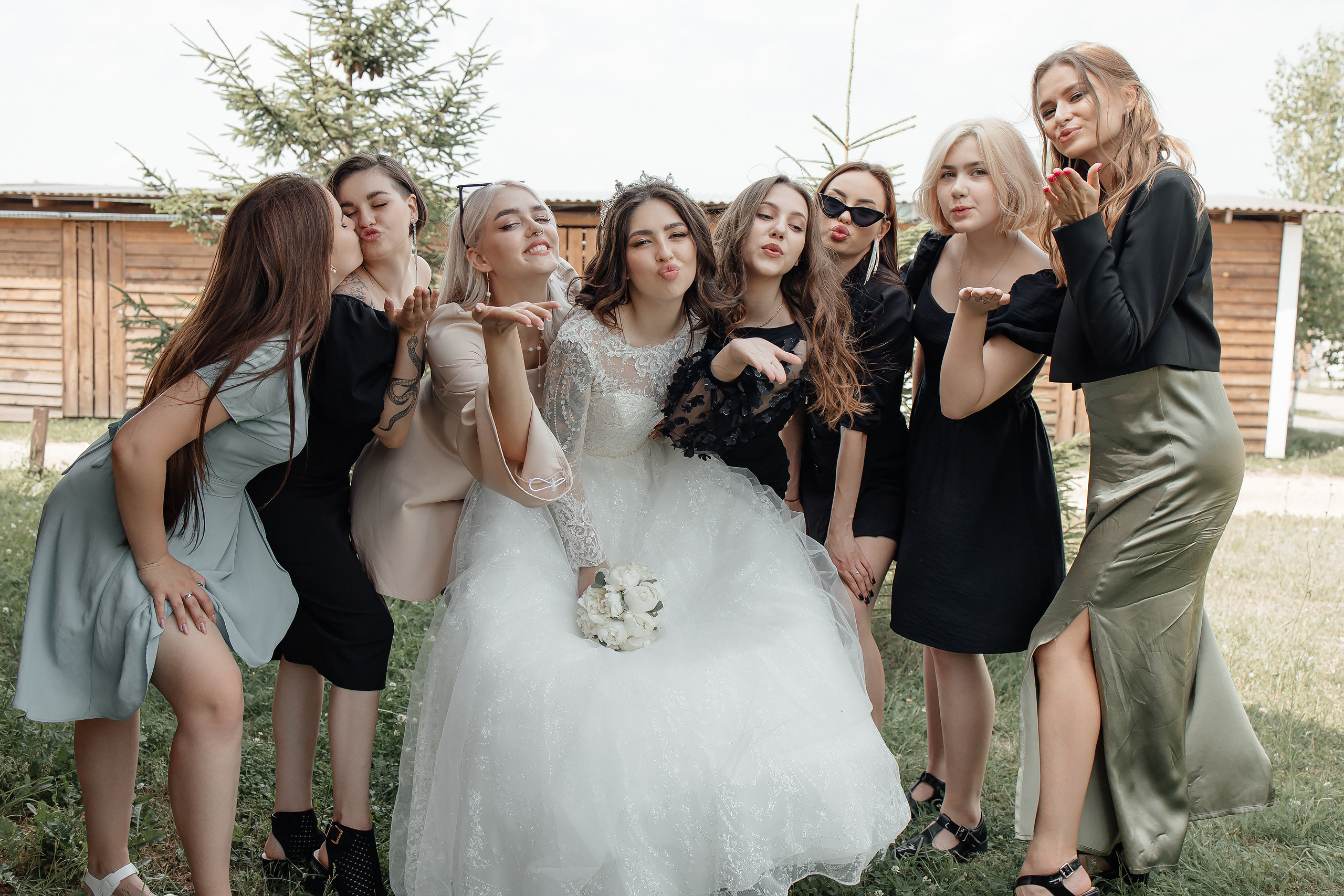 Виталий и Ангелина. Ведущий на свадьбу в Балашихе, Железнодорожном, Москве Евгения Гундер