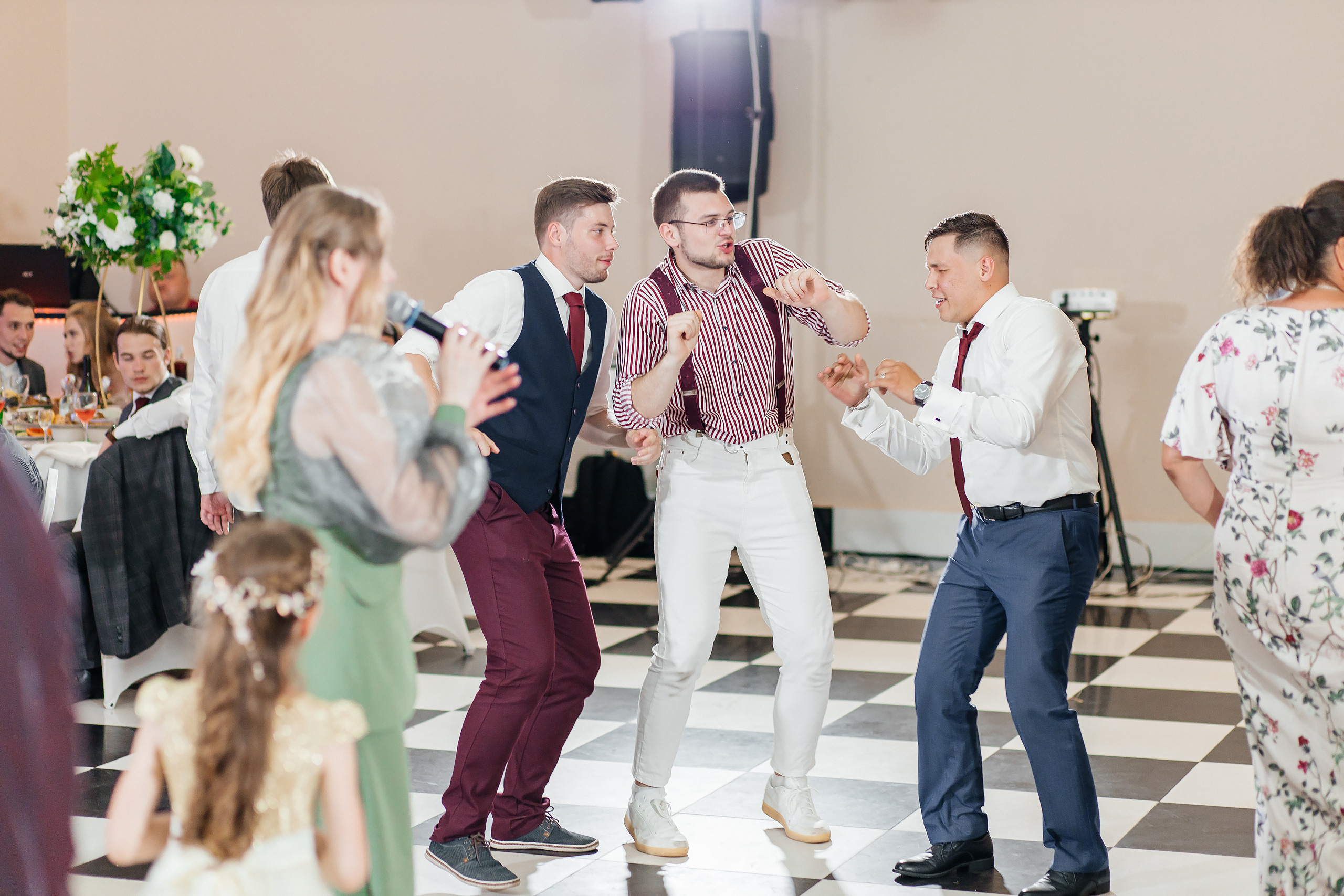 Сережа и Даша. Ведущий на свадьбу в Балашихе, Железнодорожном, Москве Евгения Гундер