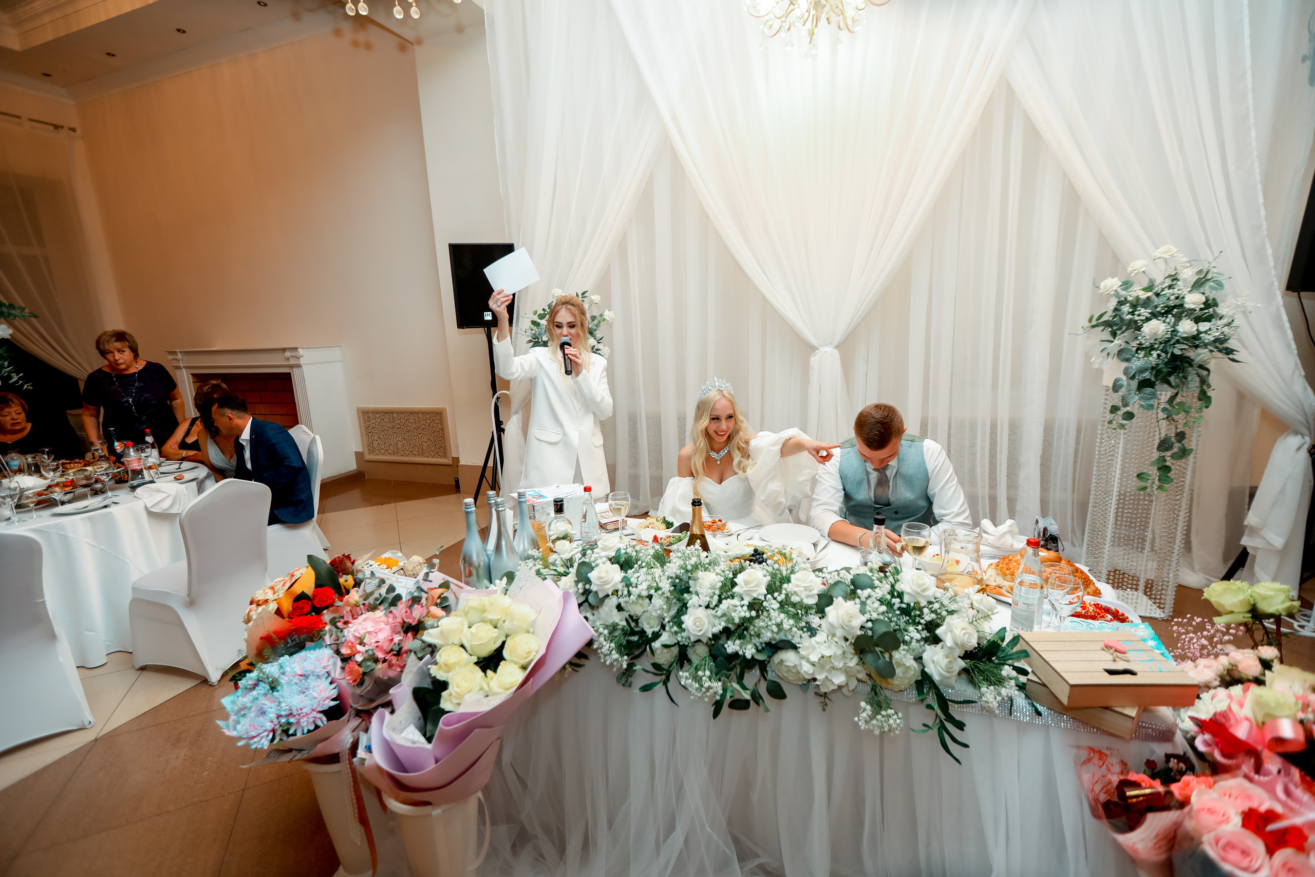 Даниил и Ангелина. Ведущий на свадьбу в Балашихе, Железнодорожном, Москве Евгения Гундер