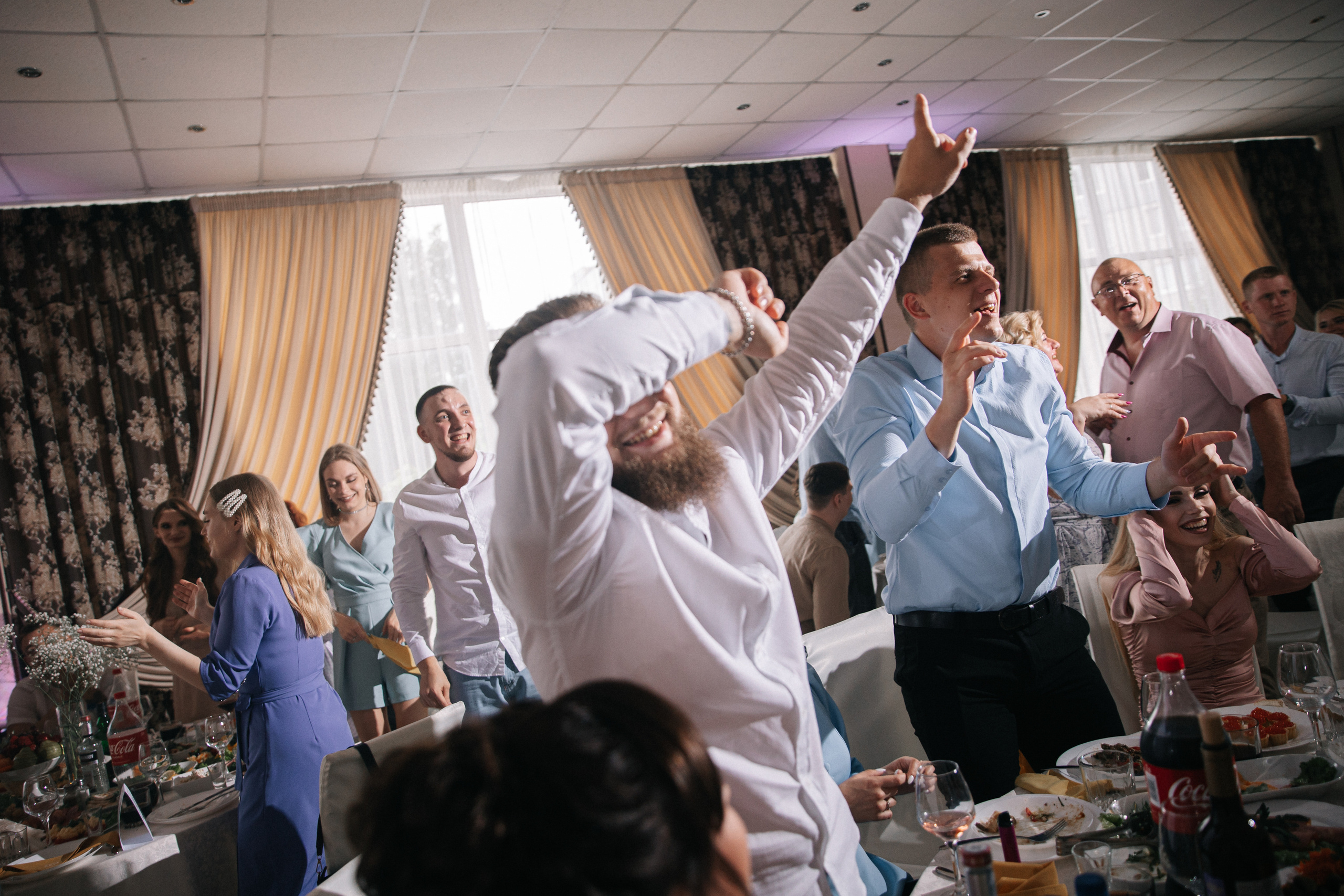 Рома и Вика. Ведущий на свадьбу в Балашихе, Железнодорожном, Москве Евгения Гундер