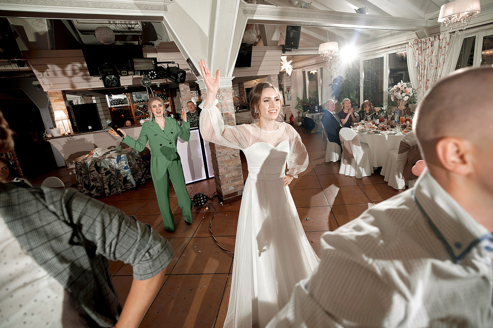 Вадим и Катя. Ведущий на свадьбу в Балашихе, Железнодорожном, Москве Евгения Гундер