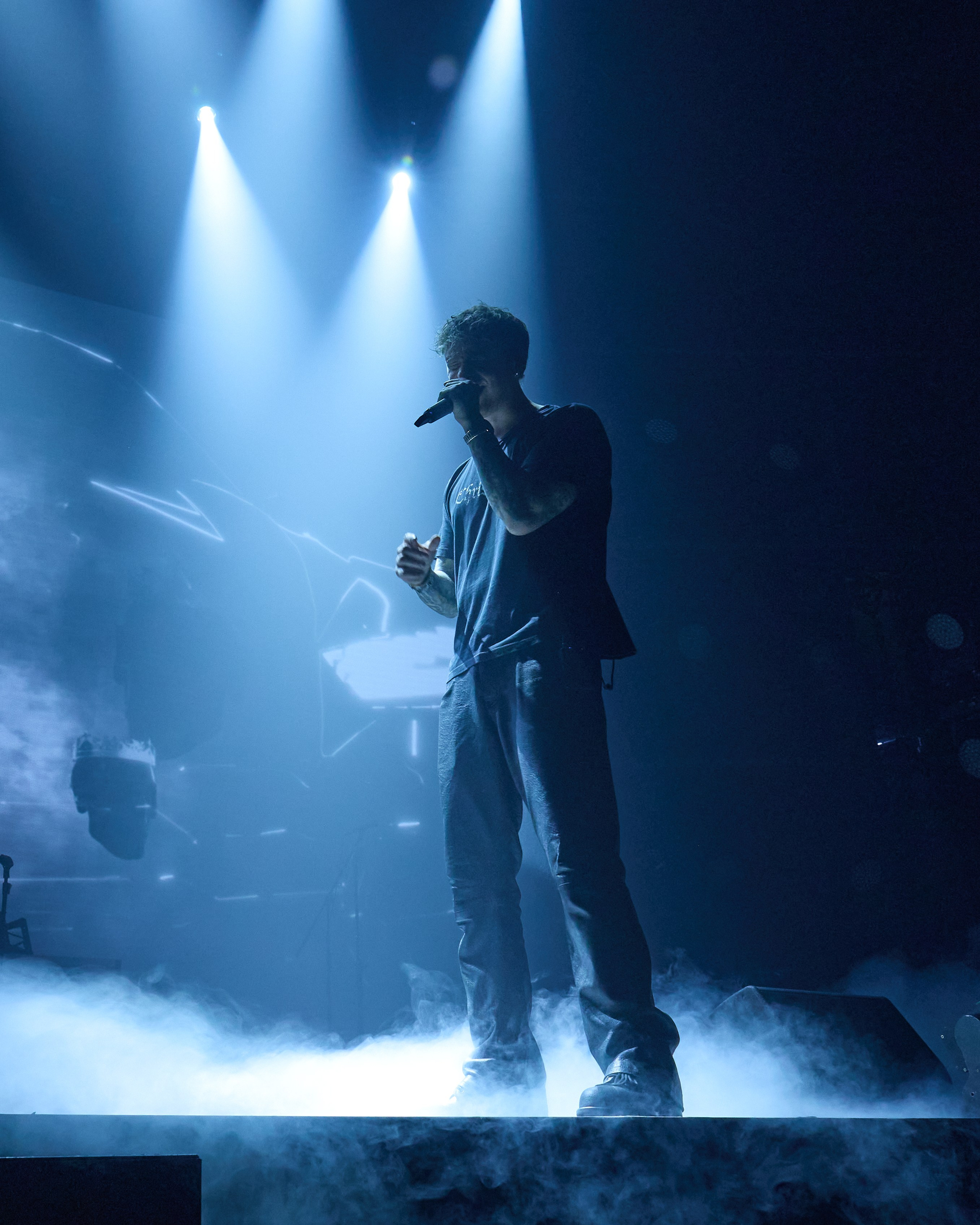 Egor Kreed. Святослав Лебедев | Рекламный фотограф — Коммерческая съемка, Арт-дирекшн, AI-интеграция