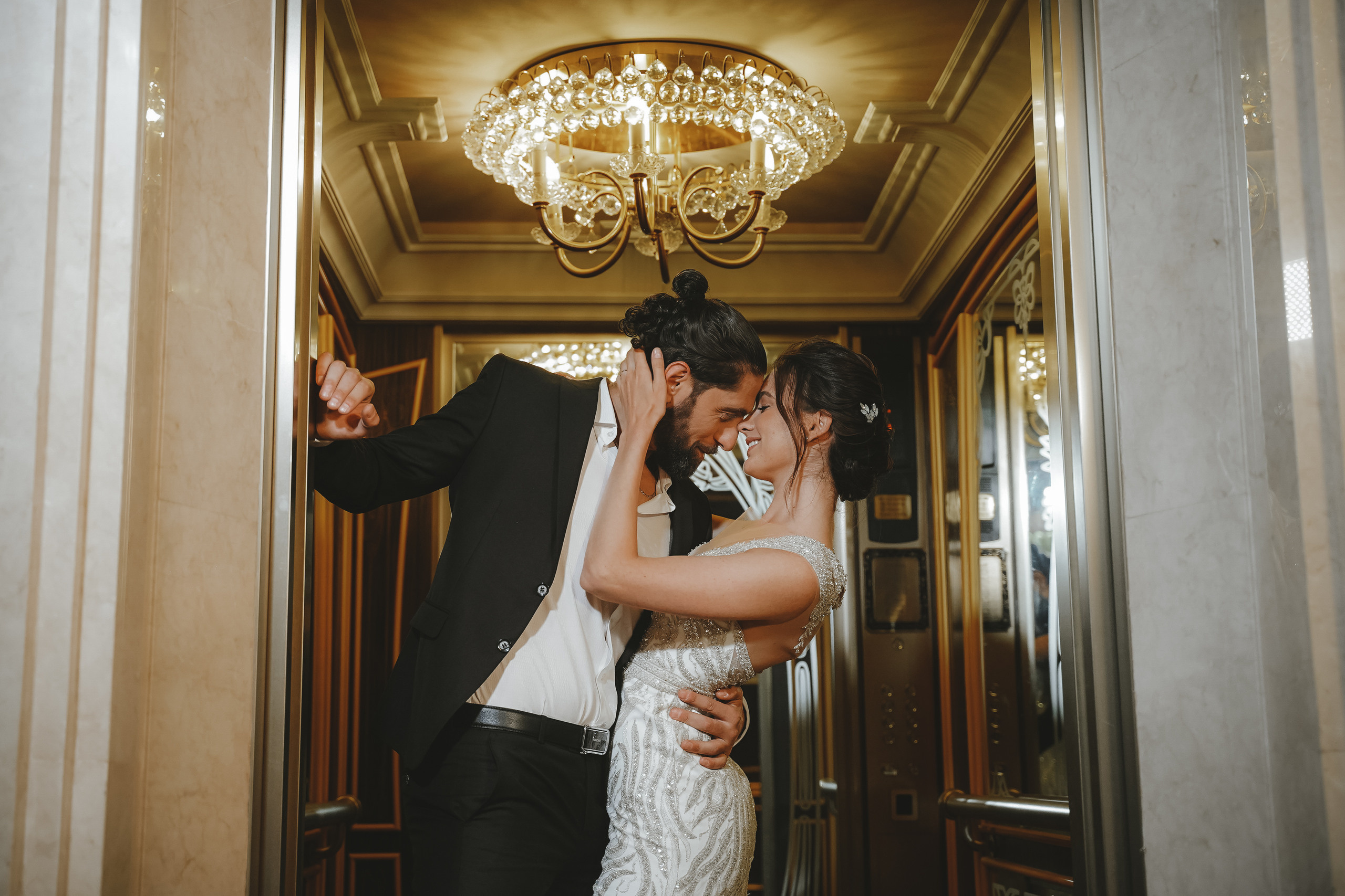 Свадебная фотосессия в St. Regensy Nikolskaya в Москве