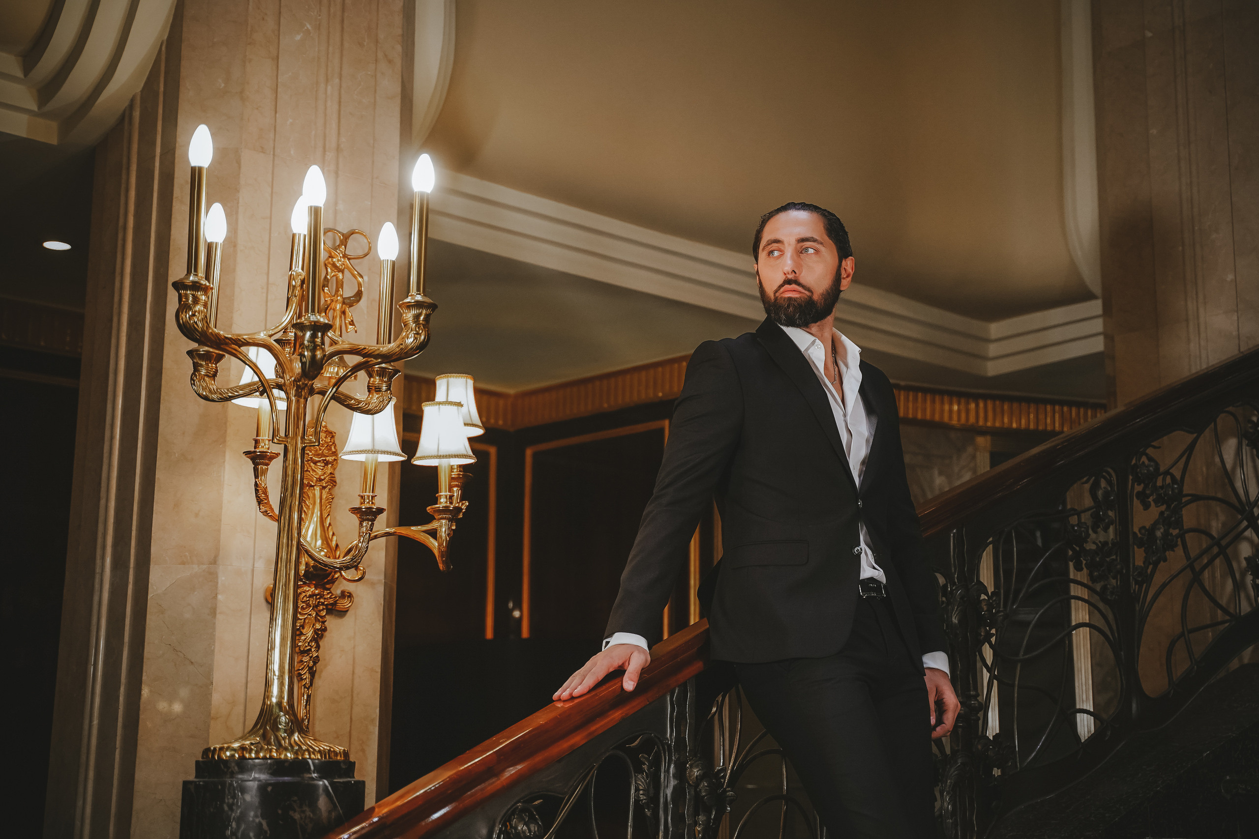 Свадебная фотосессия в St. Regensy Nikolskaya в Москве