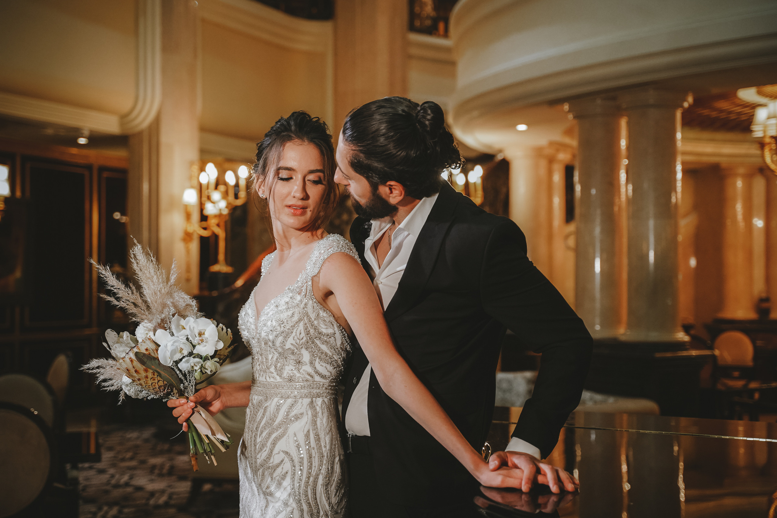 Свадебная фотосессия в St. Regensy Nikolskaya в Москве