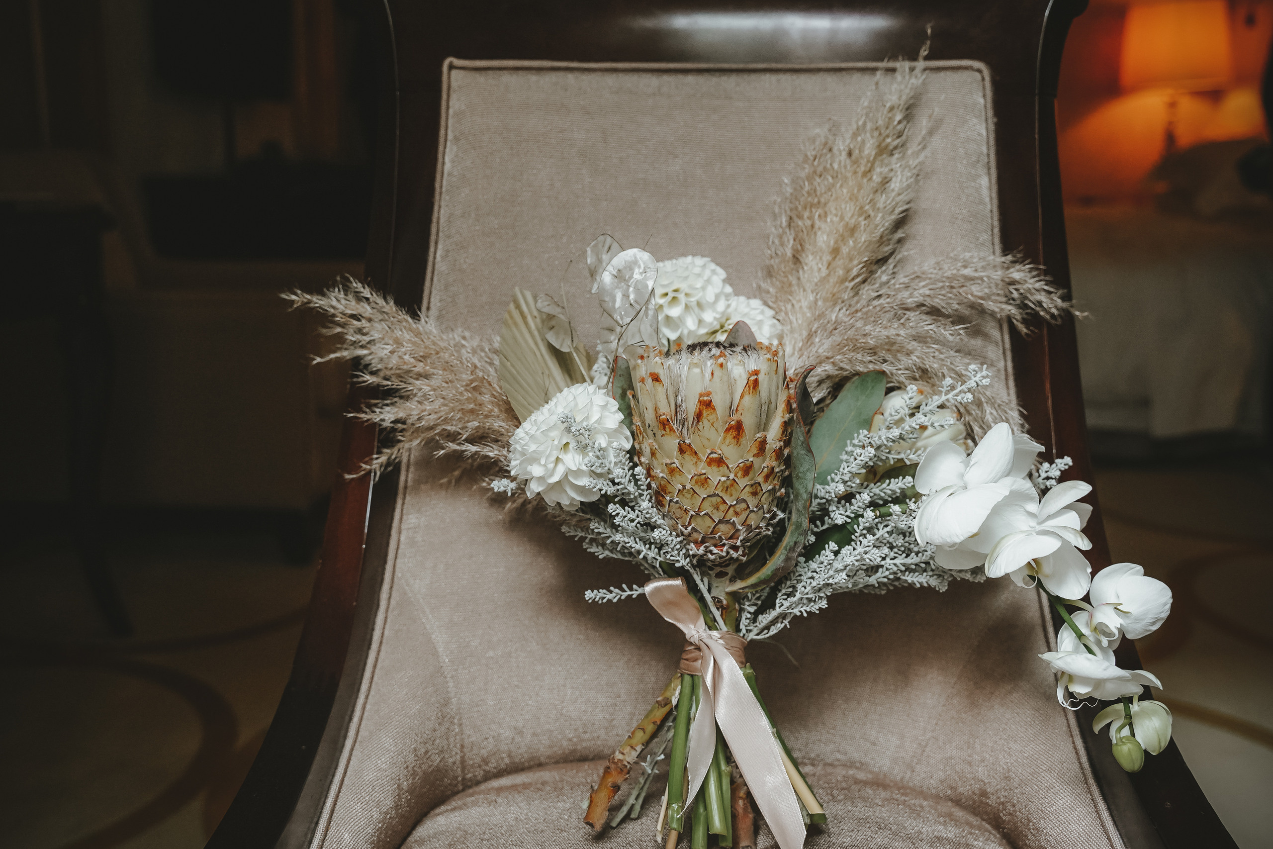 Свадебная фотосессия в St. Regensy Nikolskaya в Москве