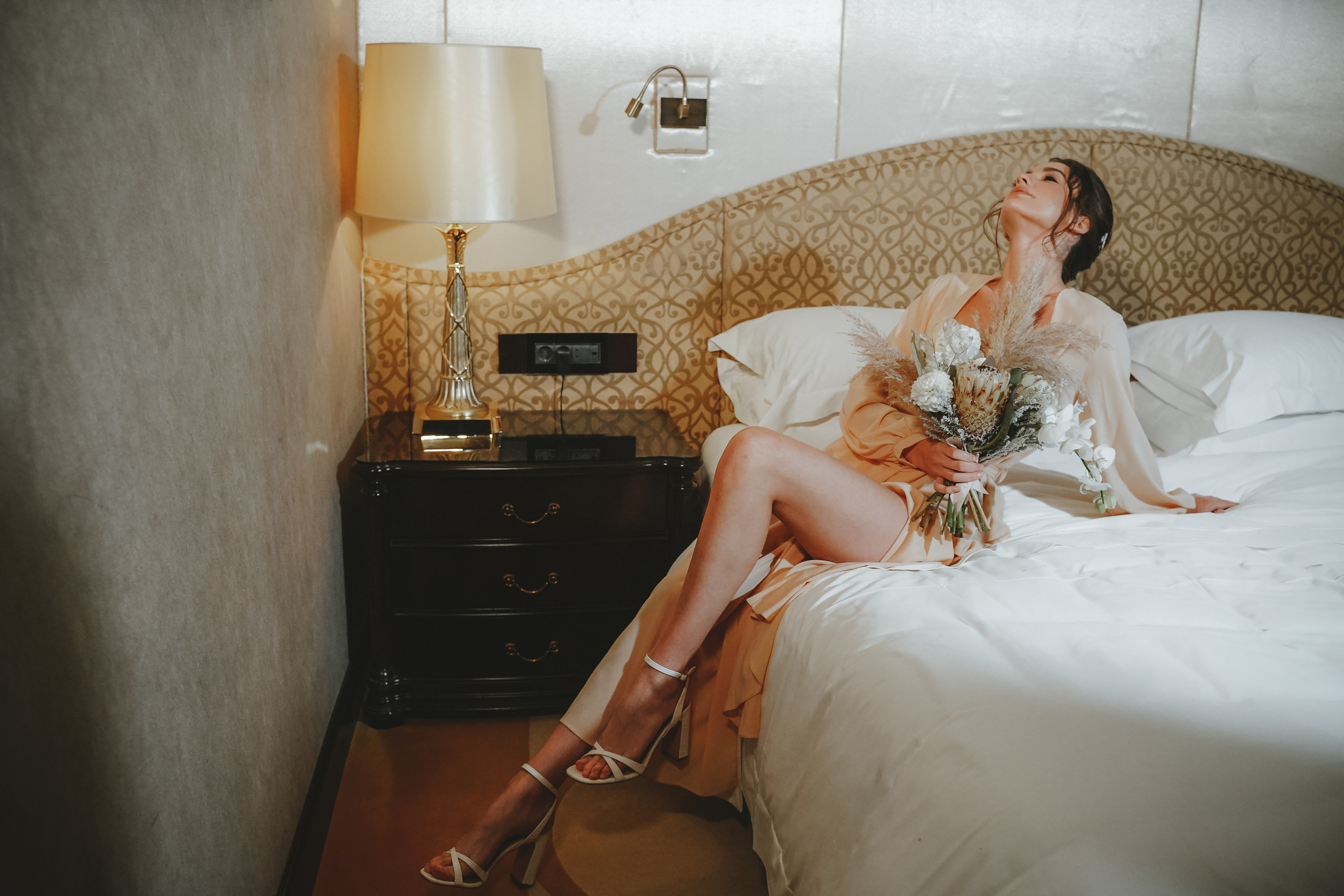 Свадебная фотосессия в St. Regensy Nikolskaya в Москве