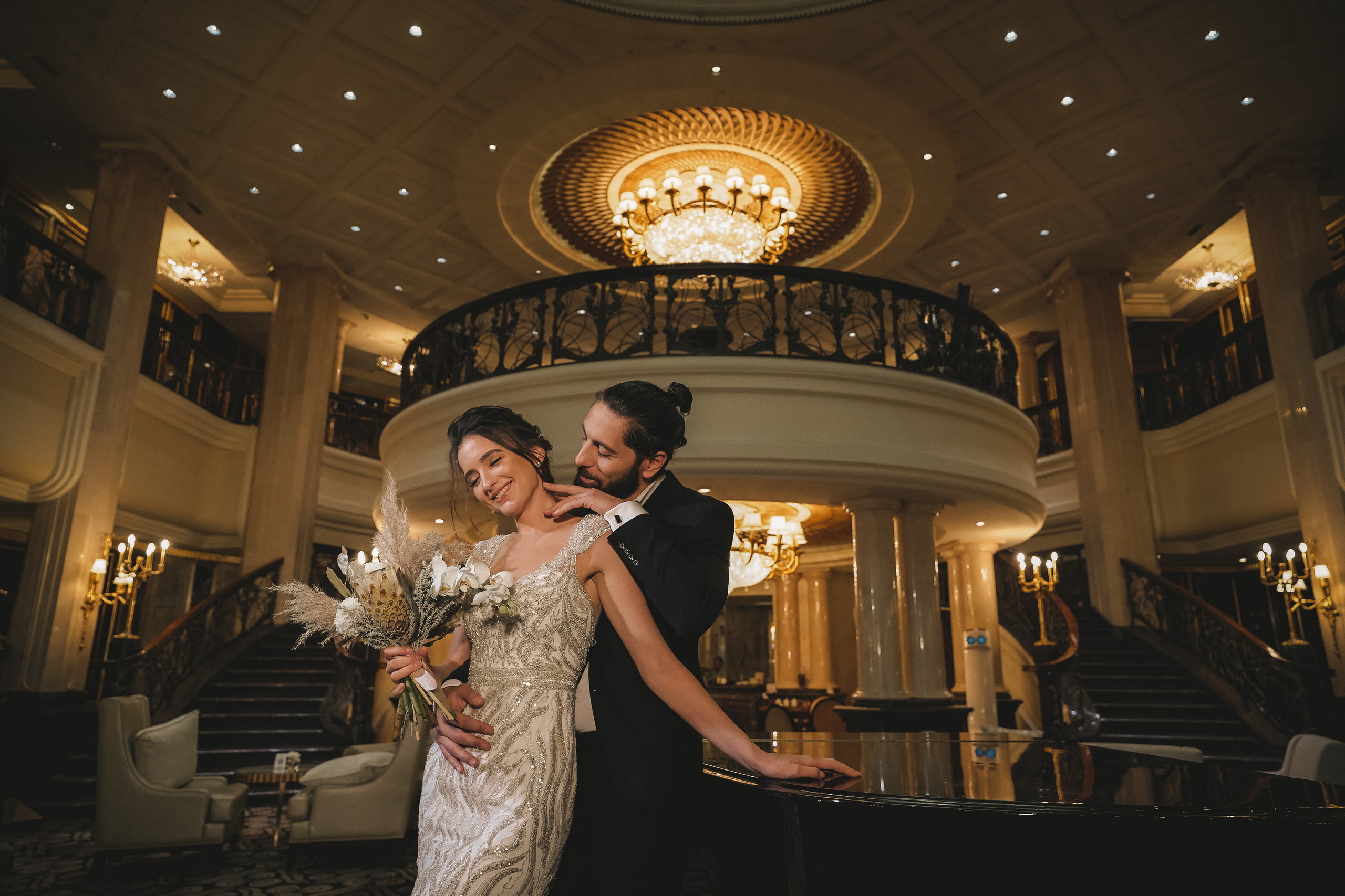 Свадебная фотосессия в St. Regensy Nikolskaya в Москве