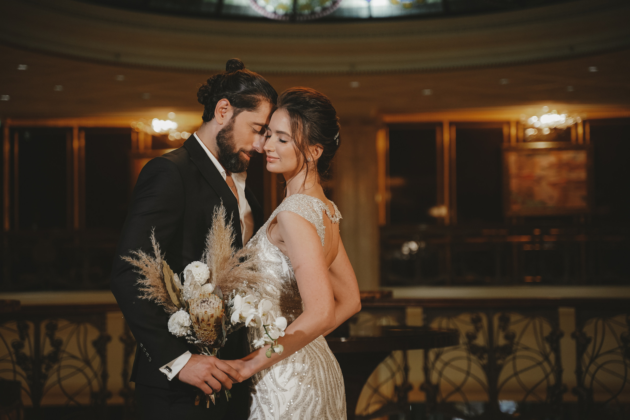 Свадебная фотосессия в St. Regensy Nikolskaya в Москве