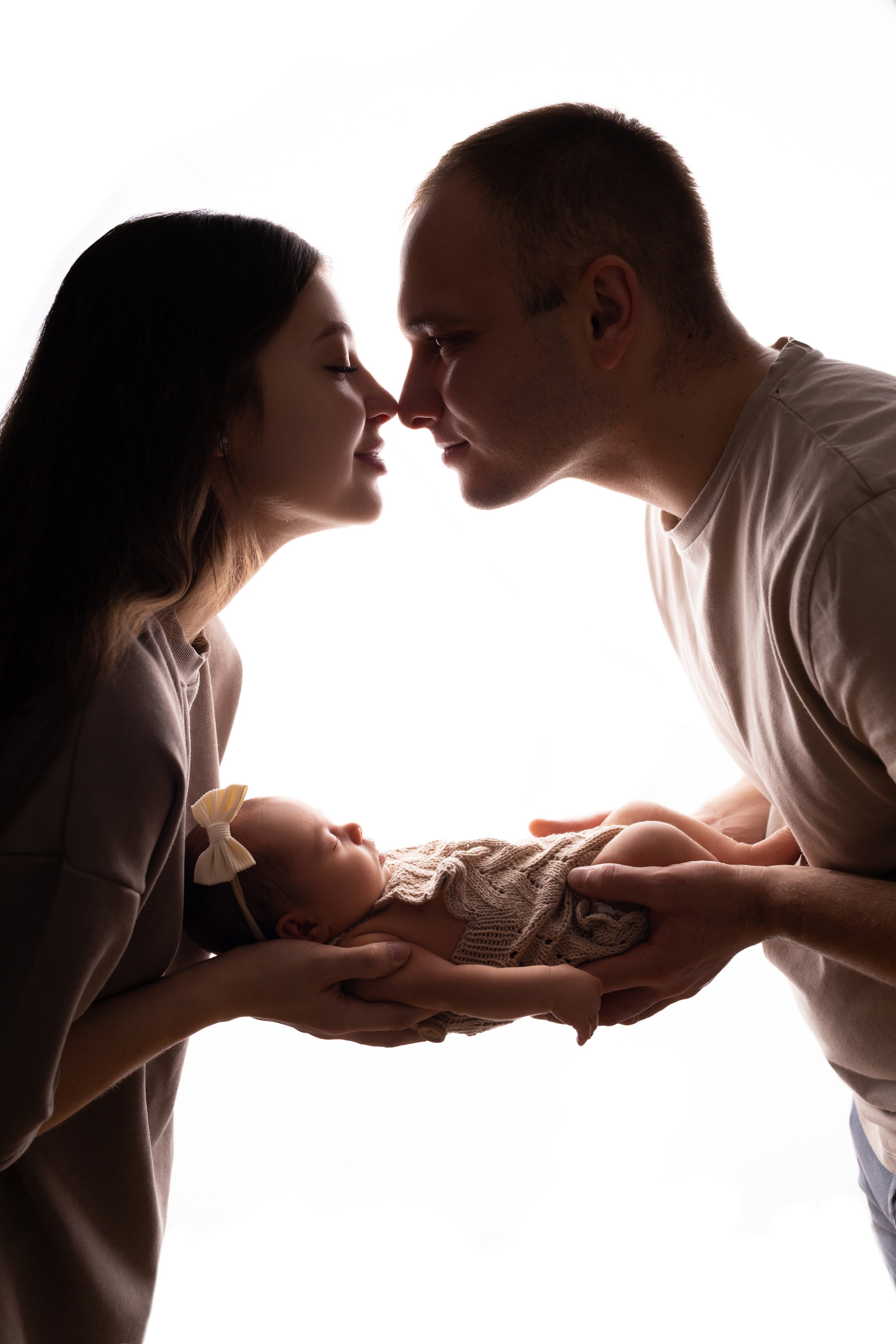 Семейные кадры от Elvira Kamaeva. Фотограф новорожденных малышей в Омске и Омской области Эльвира Камаева