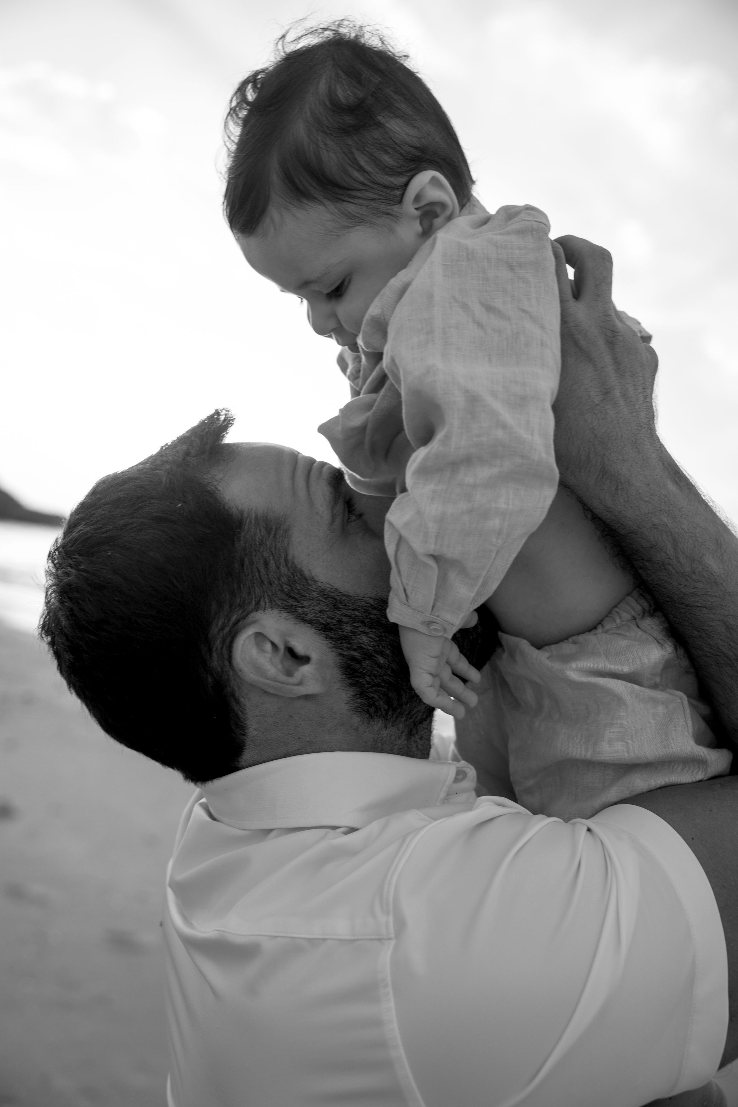 First year family photos near the sea. Главная