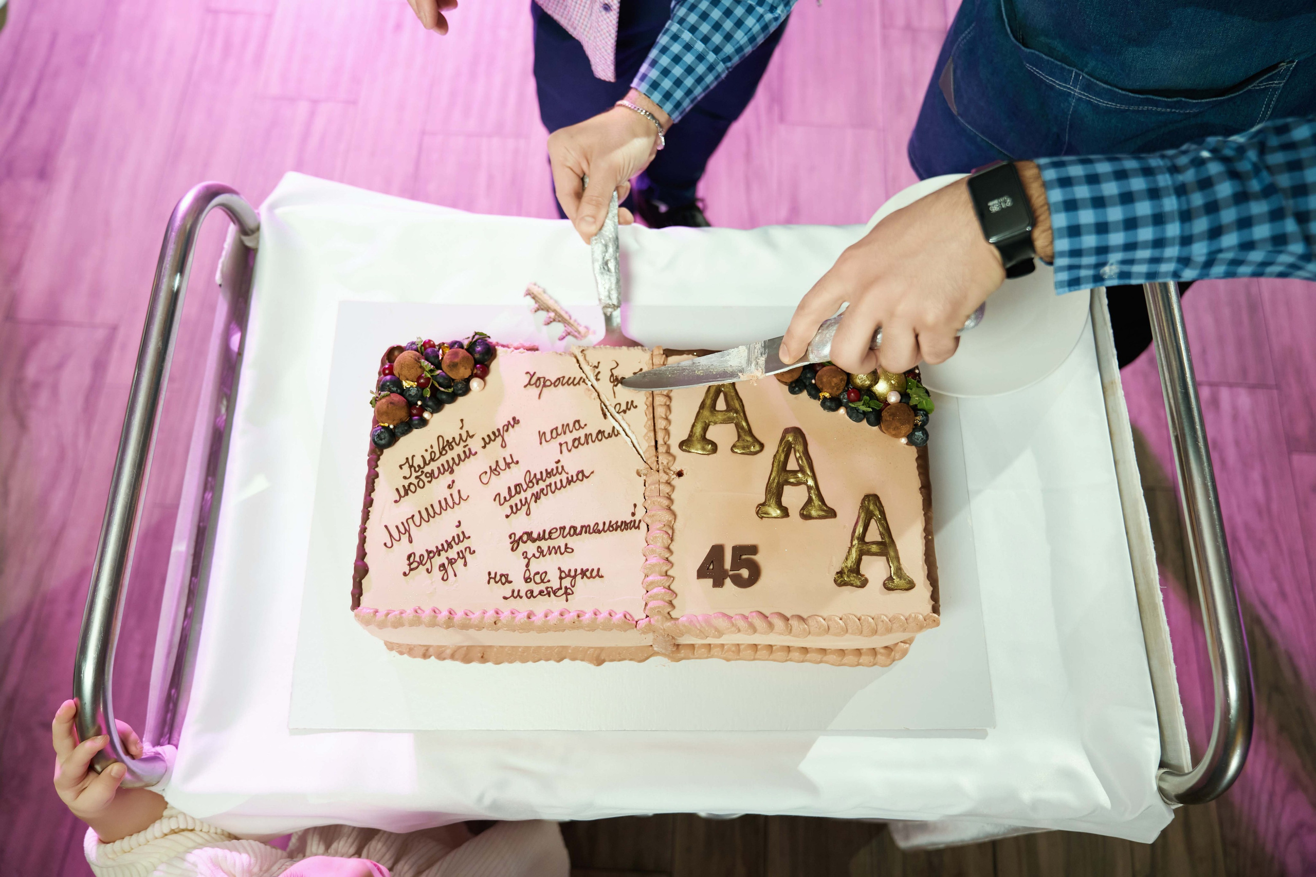 Репортажная фотосъёмка юбилея 45 лет в ресторане Стравинская гавань