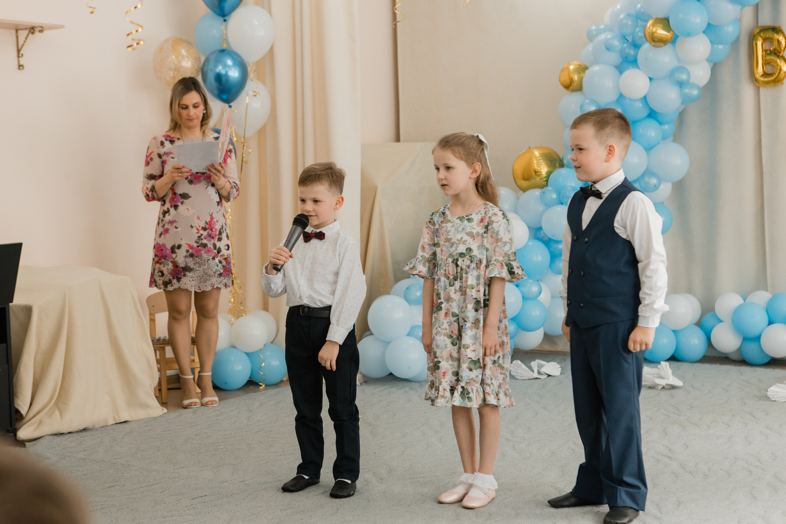 Фотосъемка выпускного в детском саду. Видеосъемка и фотосъемка свадеб. Фотограф и оператор на свадьбу. Видеосъемка подкастов, собственная видео-фотостудии. Предметная фотосъемка