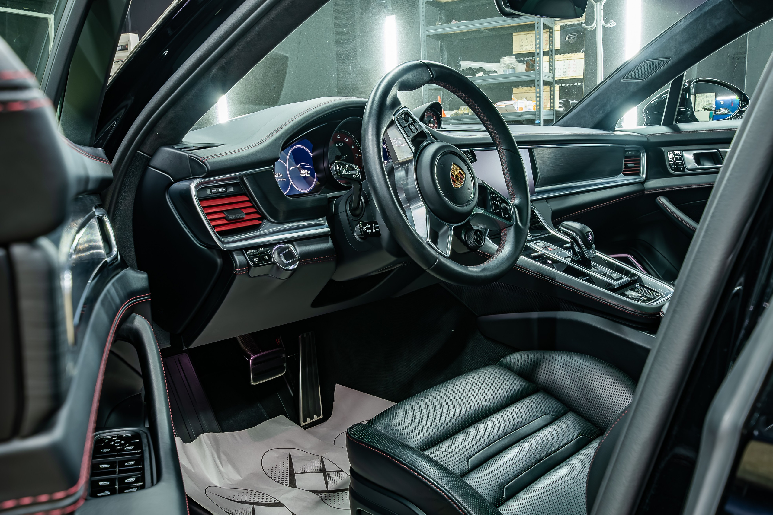 Фотосъёмка: Легковые авто В Москве. Интерьерный & Репортажный фотограф Озеров Денис, г. Москва