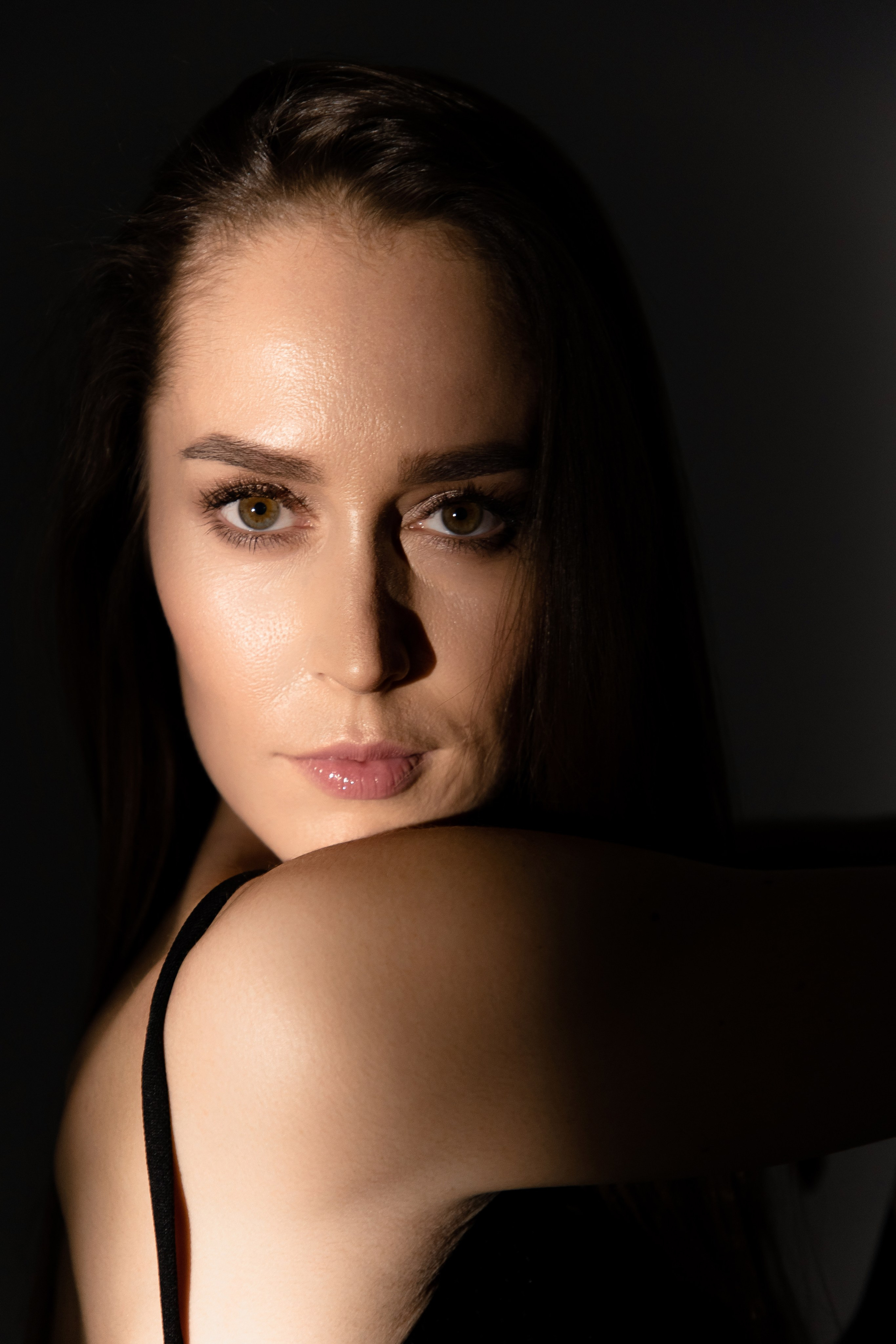 Лена Антипова. Фотограф Денис Лесковский (Тюмень)