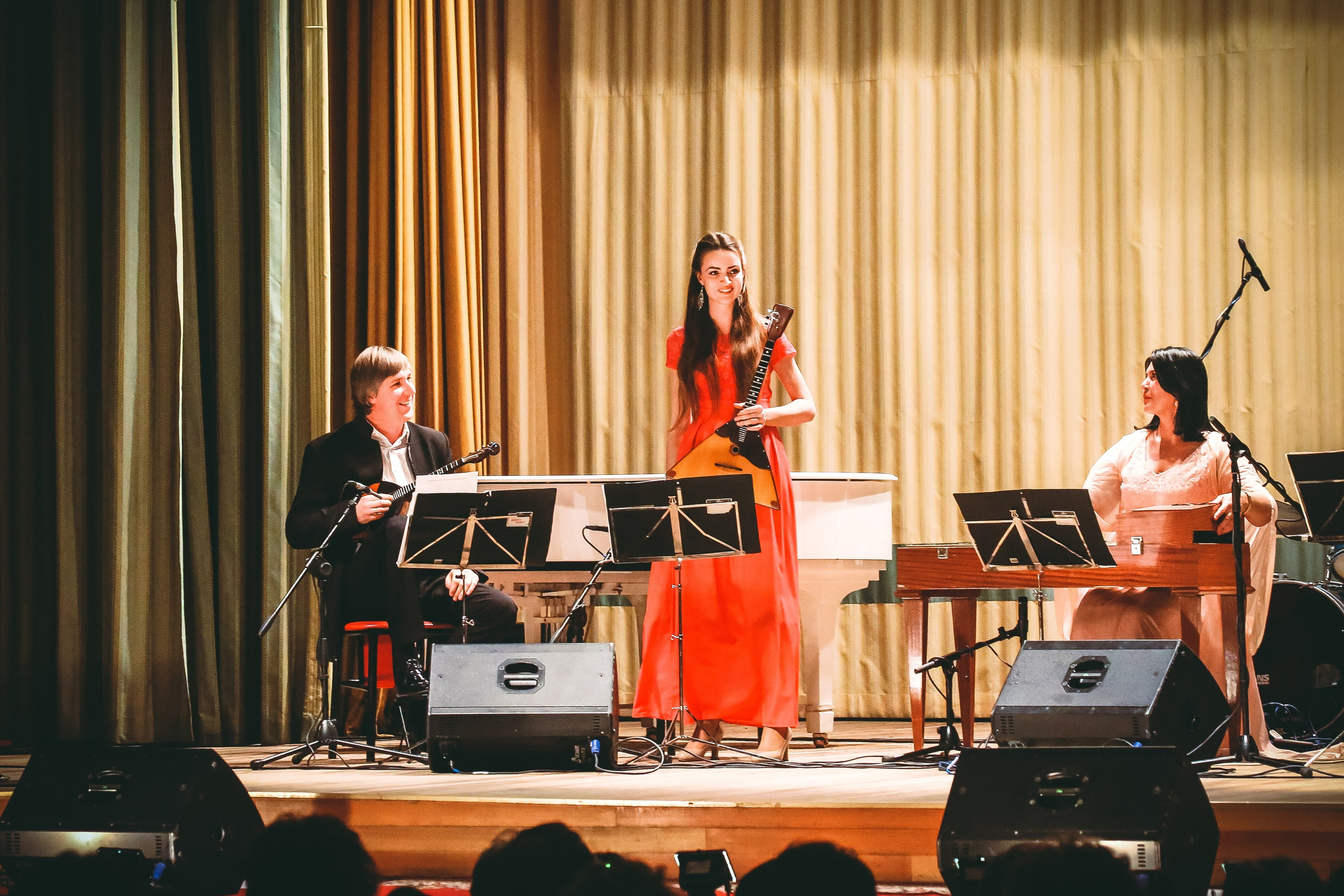 Концерт в ЦДУ 31.10.2019. Дарья Письменюк / Darya Leitstern — фотограф, музыкант, журналист, путешественник