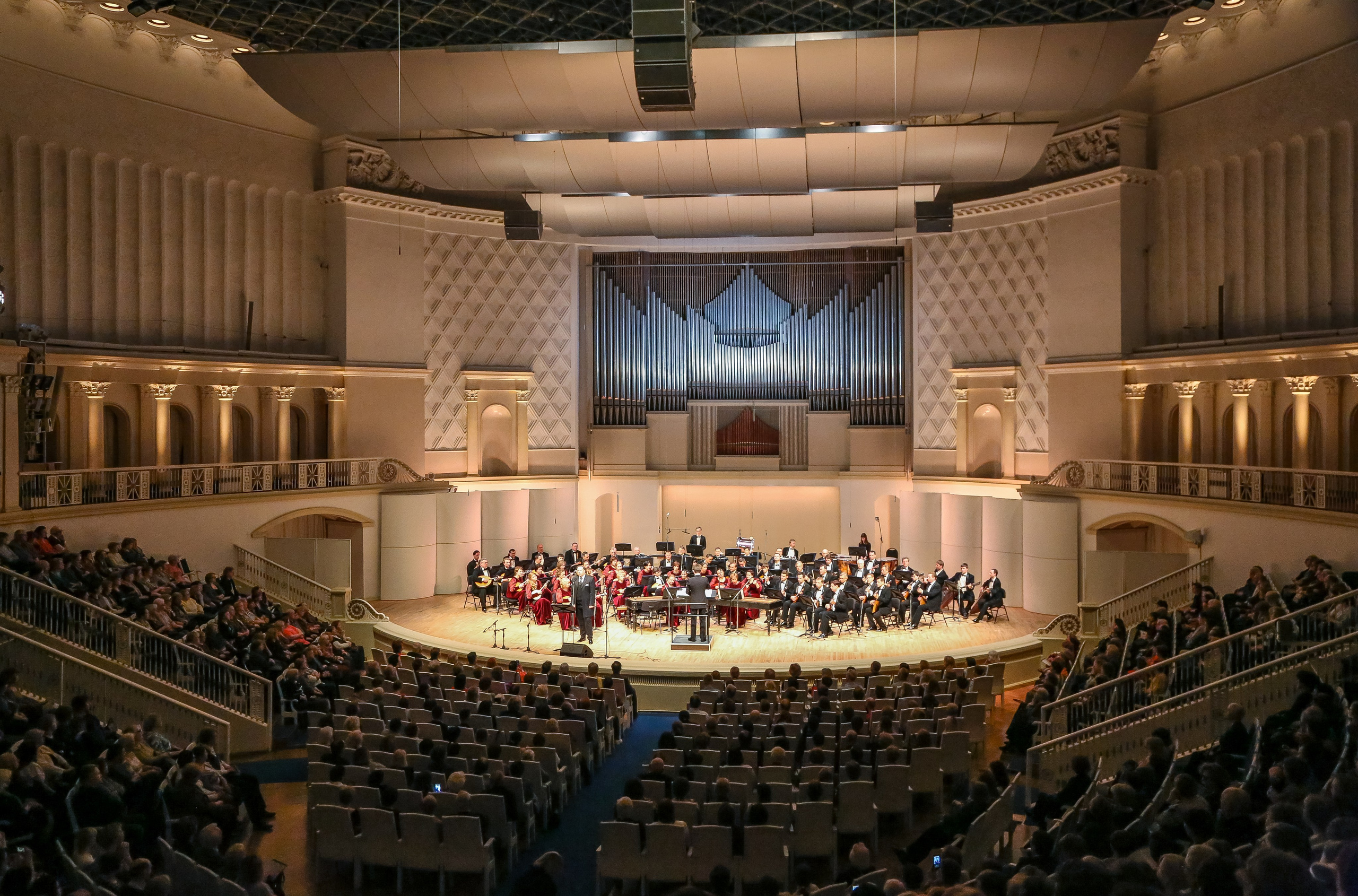 Концерт «Один виток вокруг планеты» ко Дню космонавтики. Дарья Письменюк / Darya Leitstern — фотограф, музыкант, журналист, путешественник