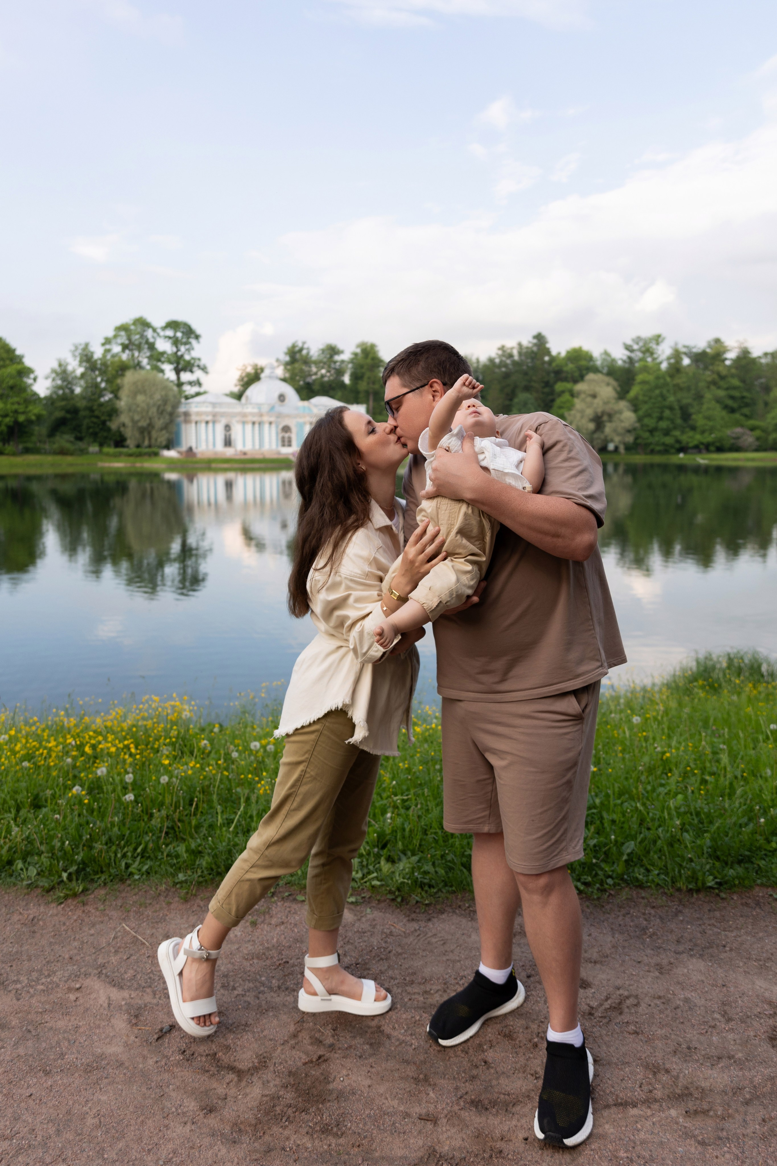 Семейная фотопрогулка в Пушкине. Семейный и свадебный фотограф в Санкт-Петербурге Татьяна Швыкова