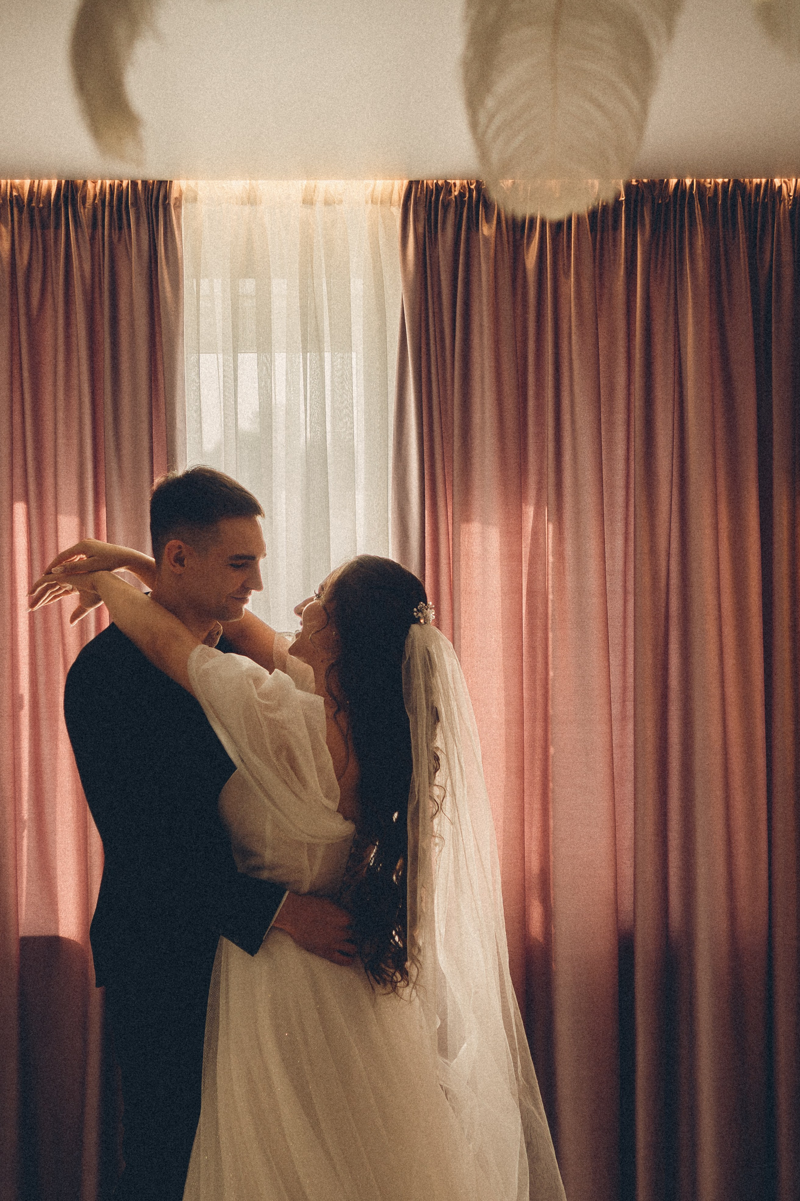 СВАДЕБНАЯ СЬЕМК В ПАРКЕ 300-ЛЕТИЯ. Профессиональный фотограф, Санкт-Петербург — Виктория Богомолова