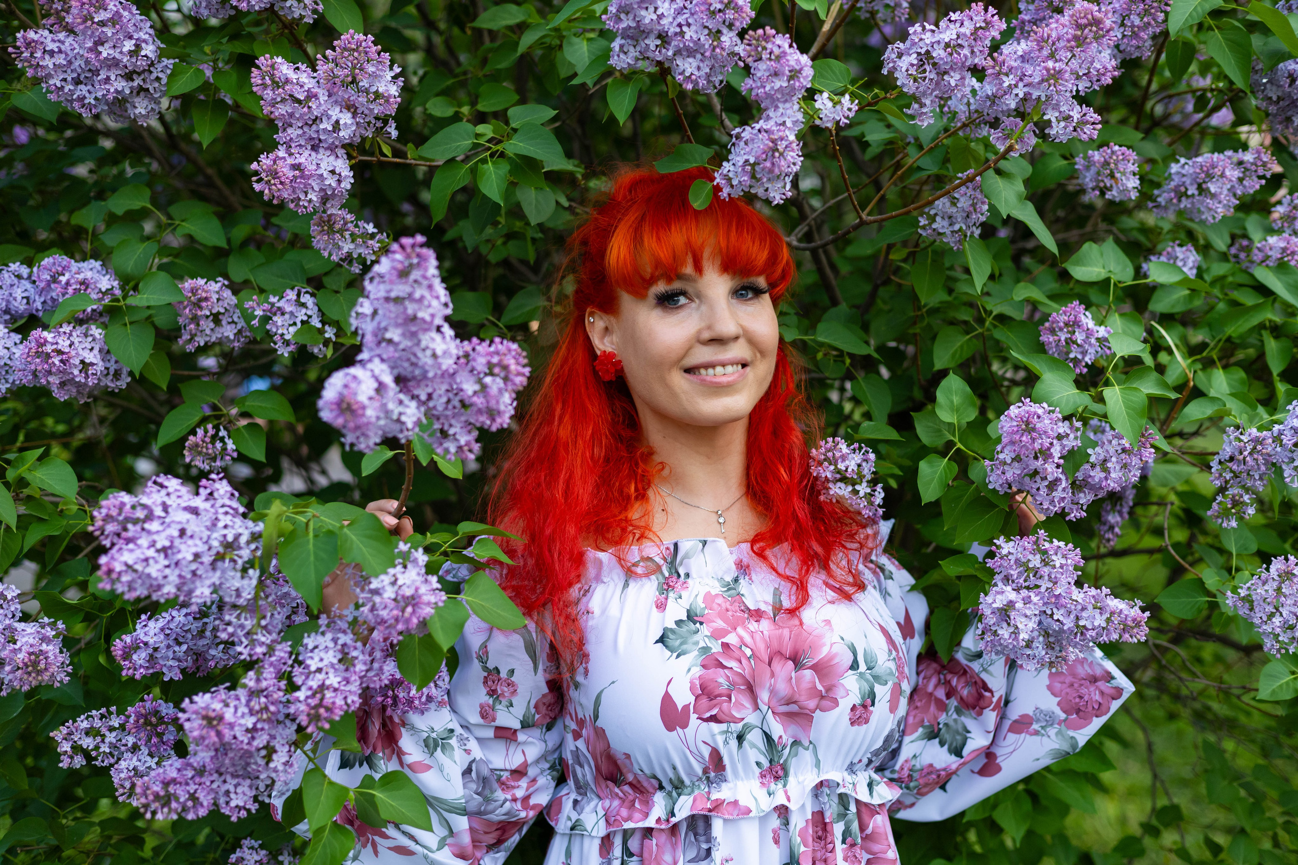 Алена. Весенняя фотосессия в яблоневом саду. Портретный фотограф Панферова Регина г. Санкт-Петербург, г. Казань