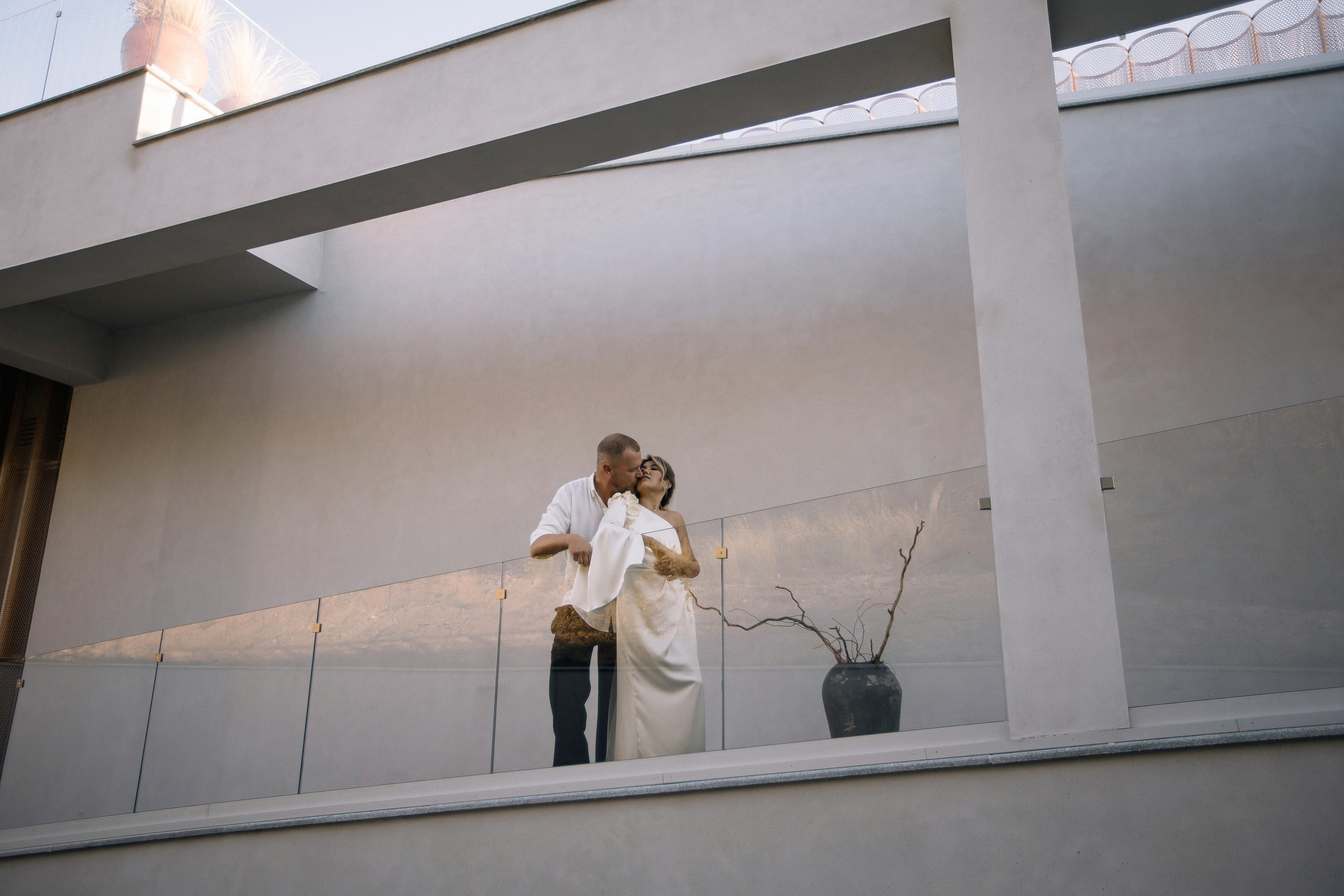 Александр и Гузель. Свадьба для двоих. Винодельня AYA. Фотограф Анна Лейман. Севастополь