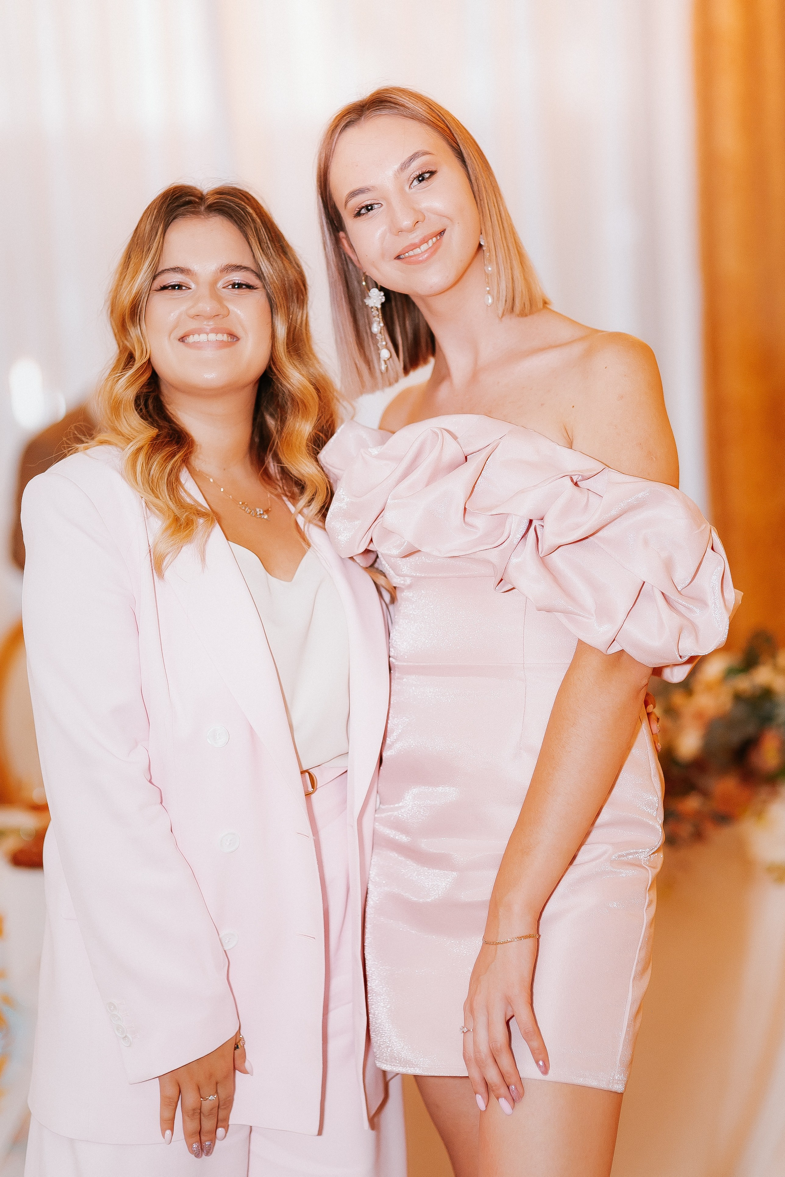 Свадебная осенняя фотосессия Ивана и Лидии в городе. Свадебный и репортажный фотограф в Ярославле и Санкт-Петербурге Роман Микрюков